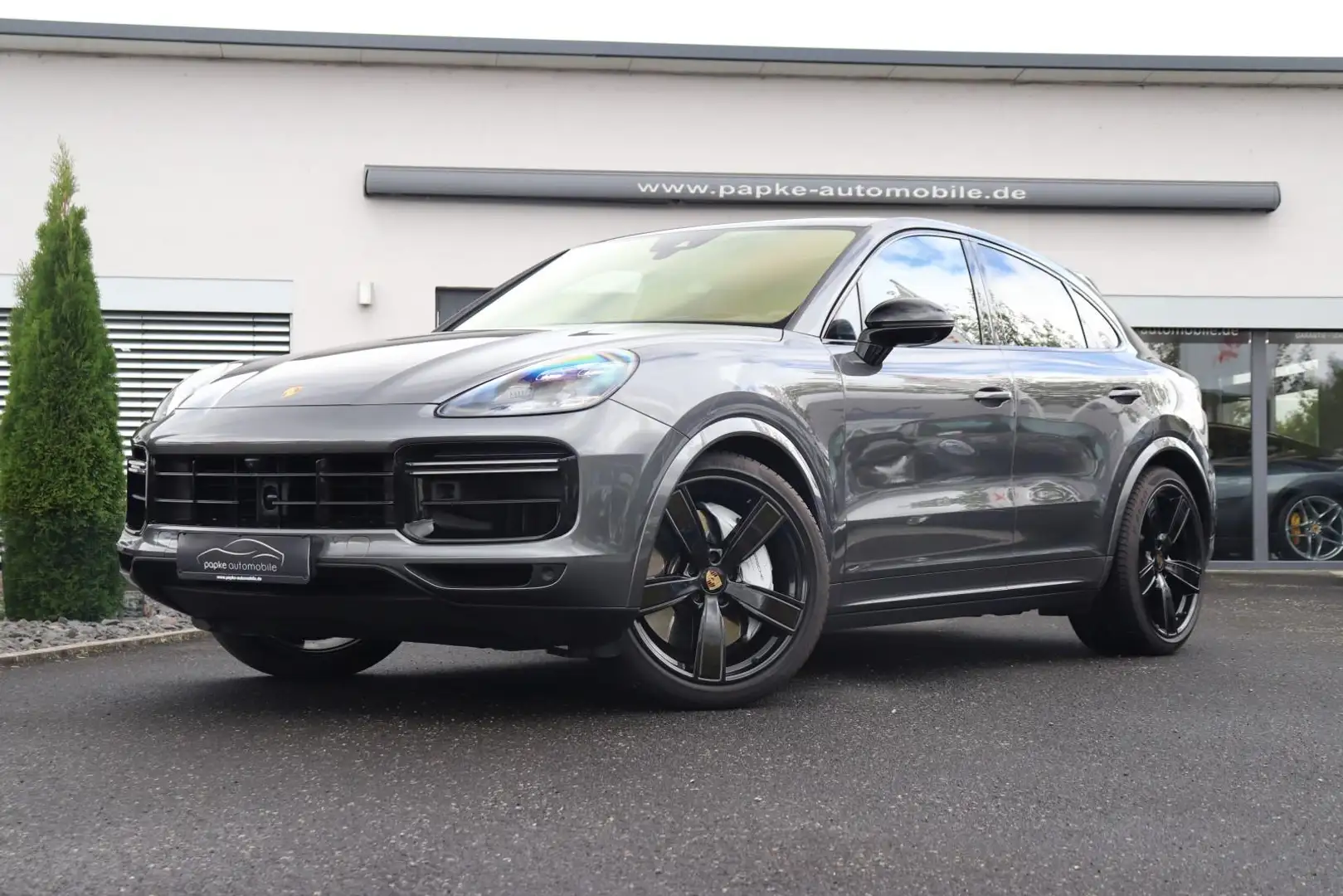 Porsche Cayenne Turbo Coupé +HEAD-UP+INNODRIVE+CHRONO+22ZOLL+ Grau - 2