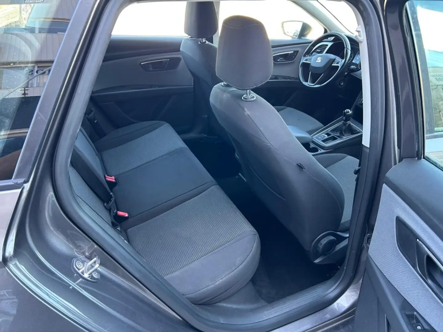Opel Corsa 1.4 Business 90 Beige - 1