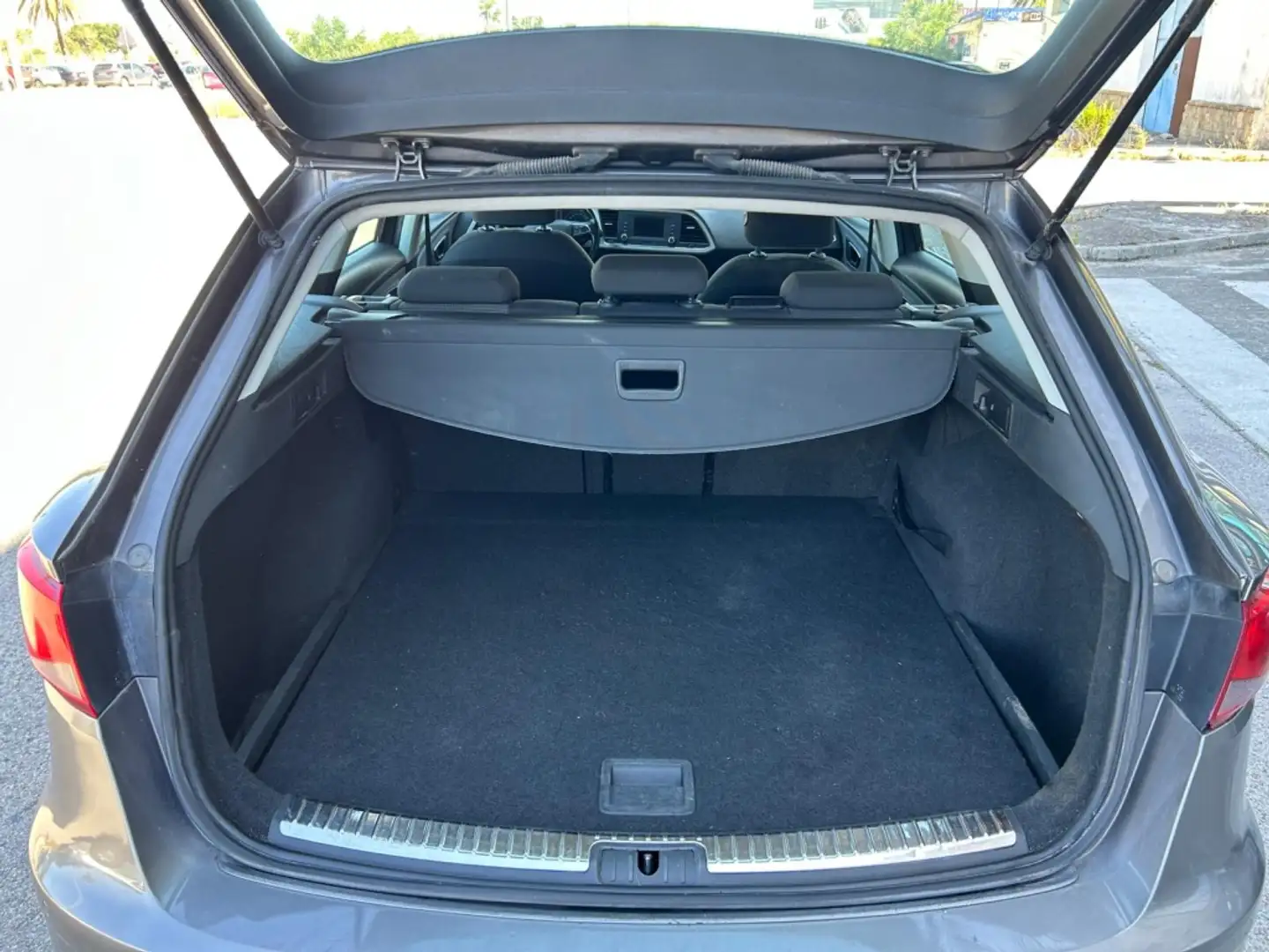 Opel Corsa 1.4 Business 90 Beige - 2