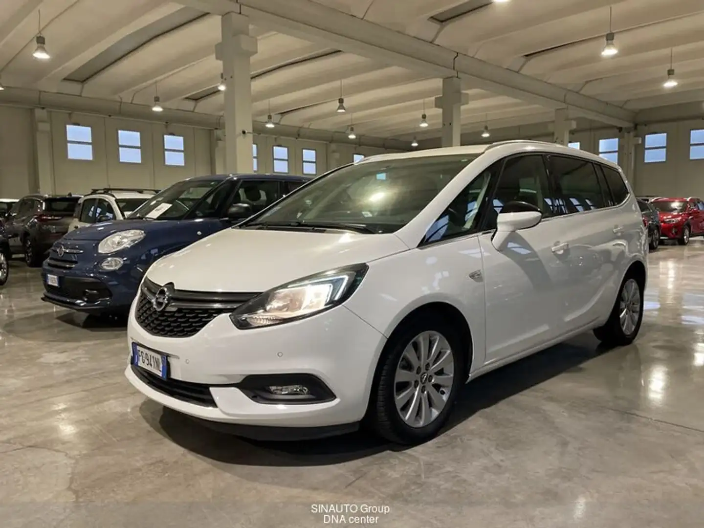 Opel Zafira Zafira 1.4 Turbo 120CV Innovation 7 POSTI Bianco - 1