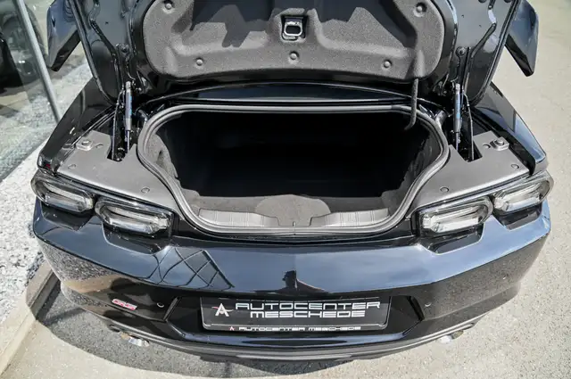 Chevrolet Camaro view 8