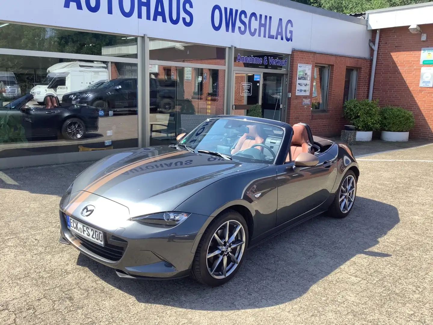 Mazda MX-5 Kazari, Sportauspuff, Leder Grau - 1