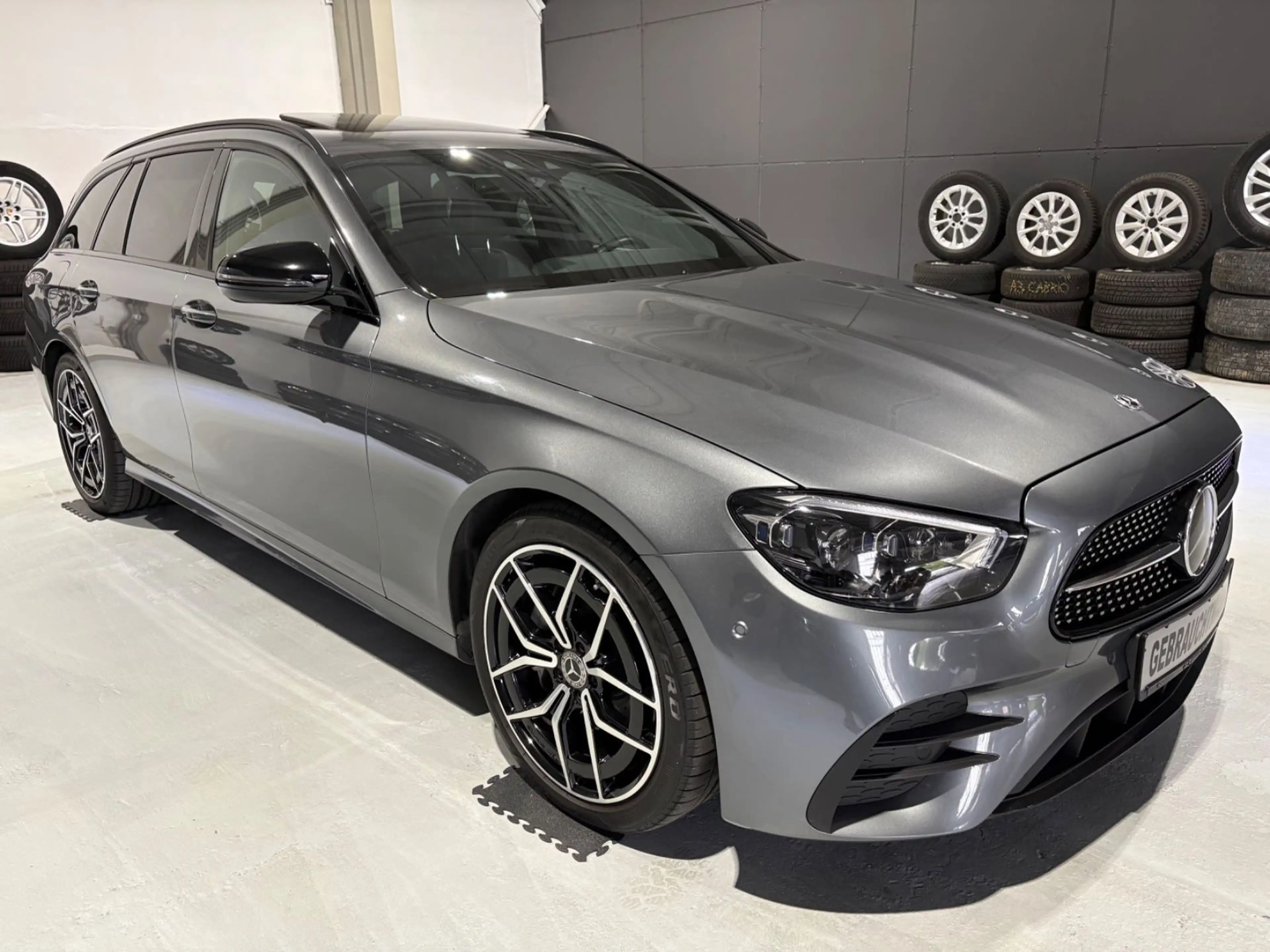 Mercedes-Benz E 220 T d 4Matic AMG-Line*Night Paket — photo 3