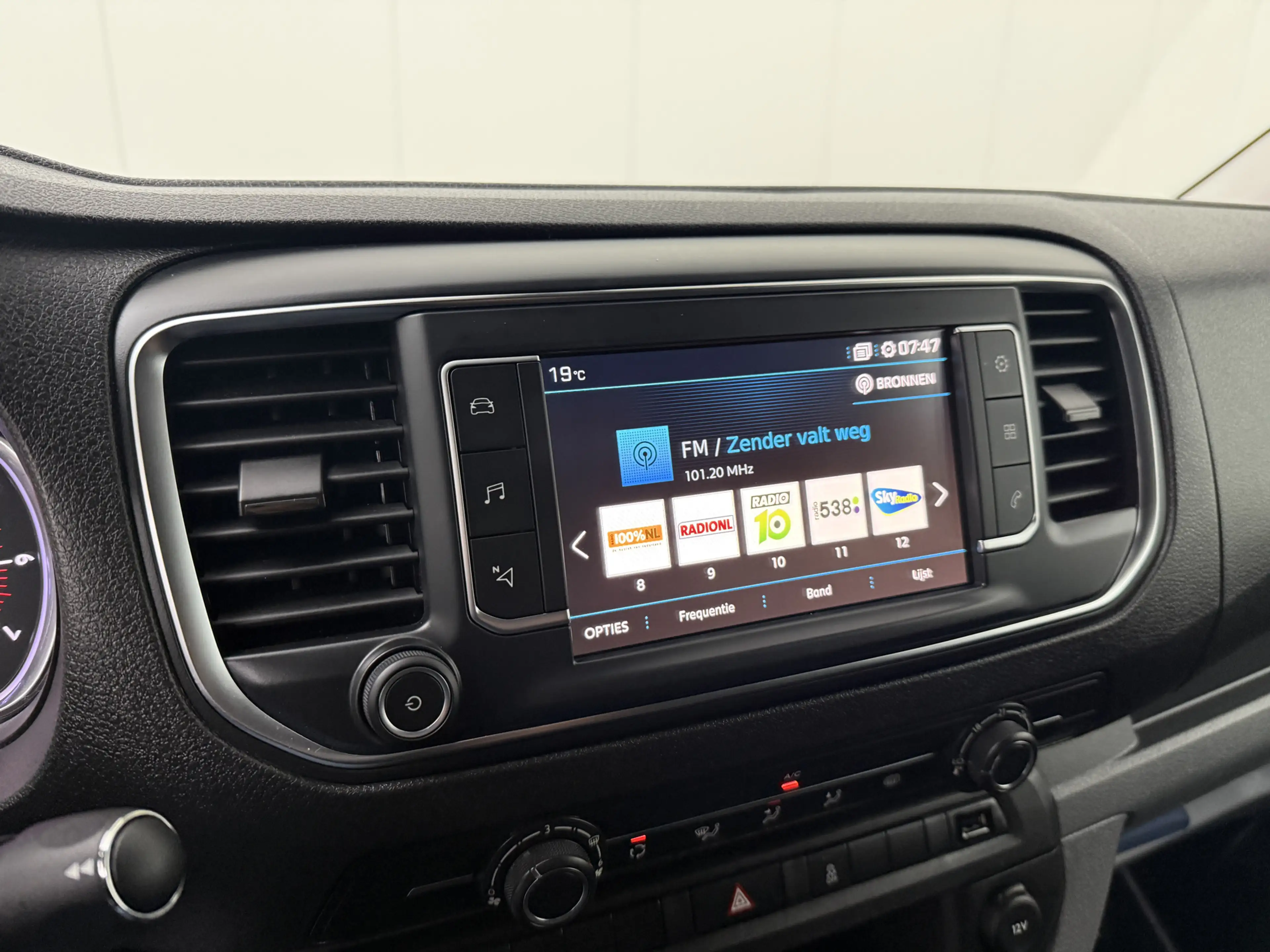 Peugeot Expert 2.0 BlueHDI 120PK Dubbele Cabine 6-Persoons Premiu — photo 17