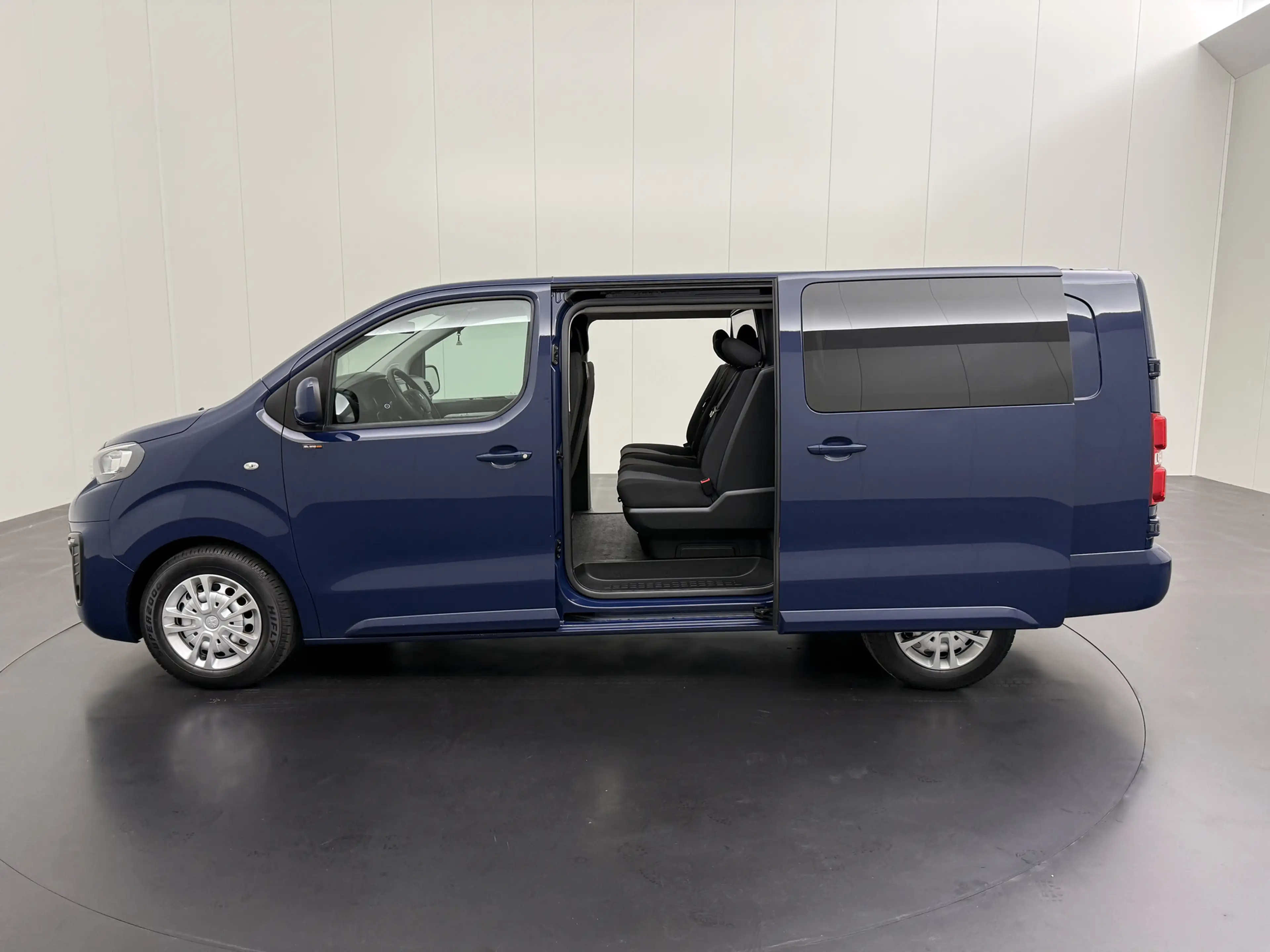 Peugeot Expert 2.0 BlueHDI 120PK Dubbele Cabine 6-Persoons Premiu — photo 23
