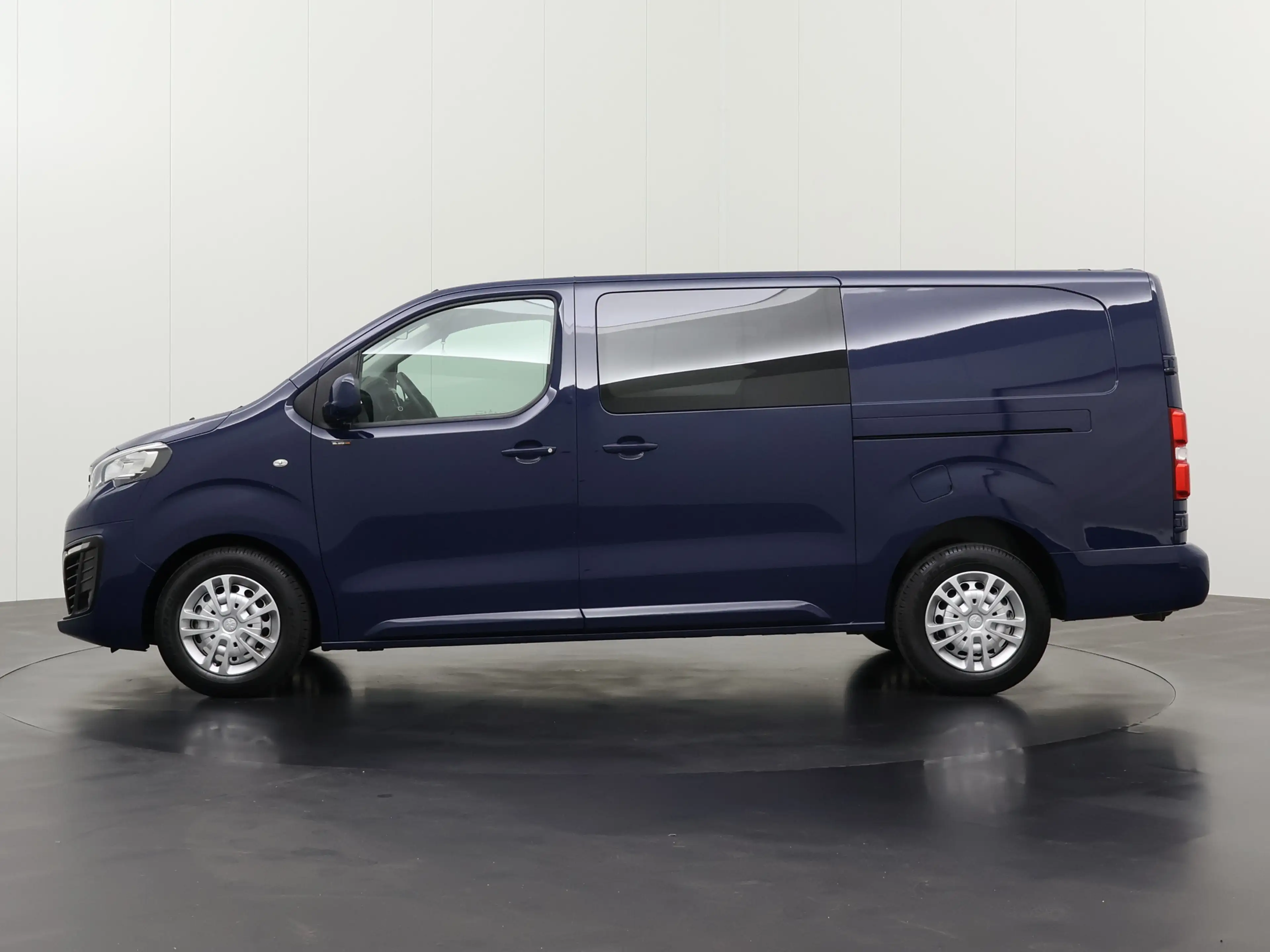 Peugeot Expert 2.0 BlueHDI 120PK Dubbele Cabine 6-Persoons Premiu — photo 12