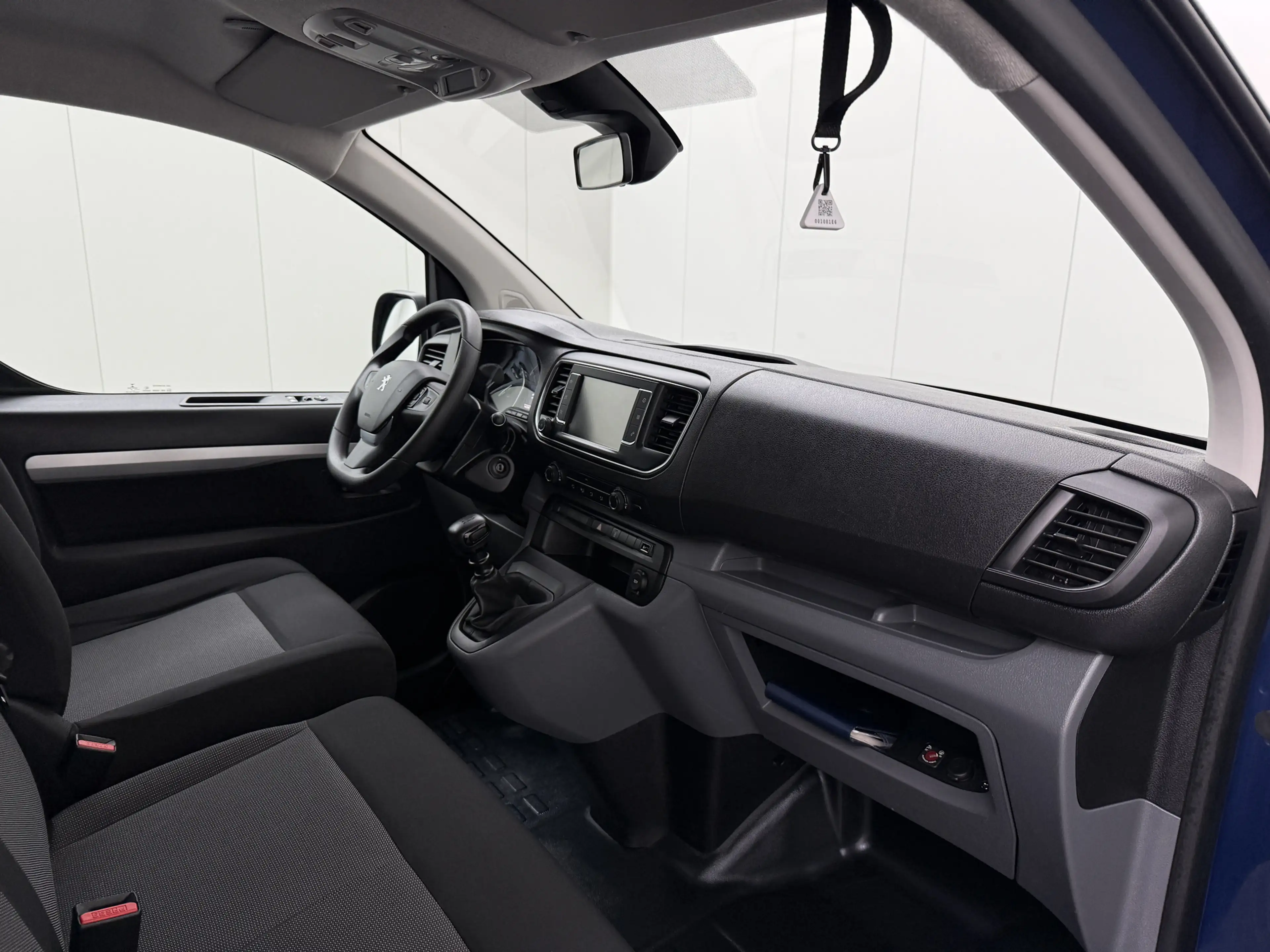 Peugeot Expert 2.0 BlueHDI 120PK Dubbele Cabine 6-Persoons Premiu — photo 21