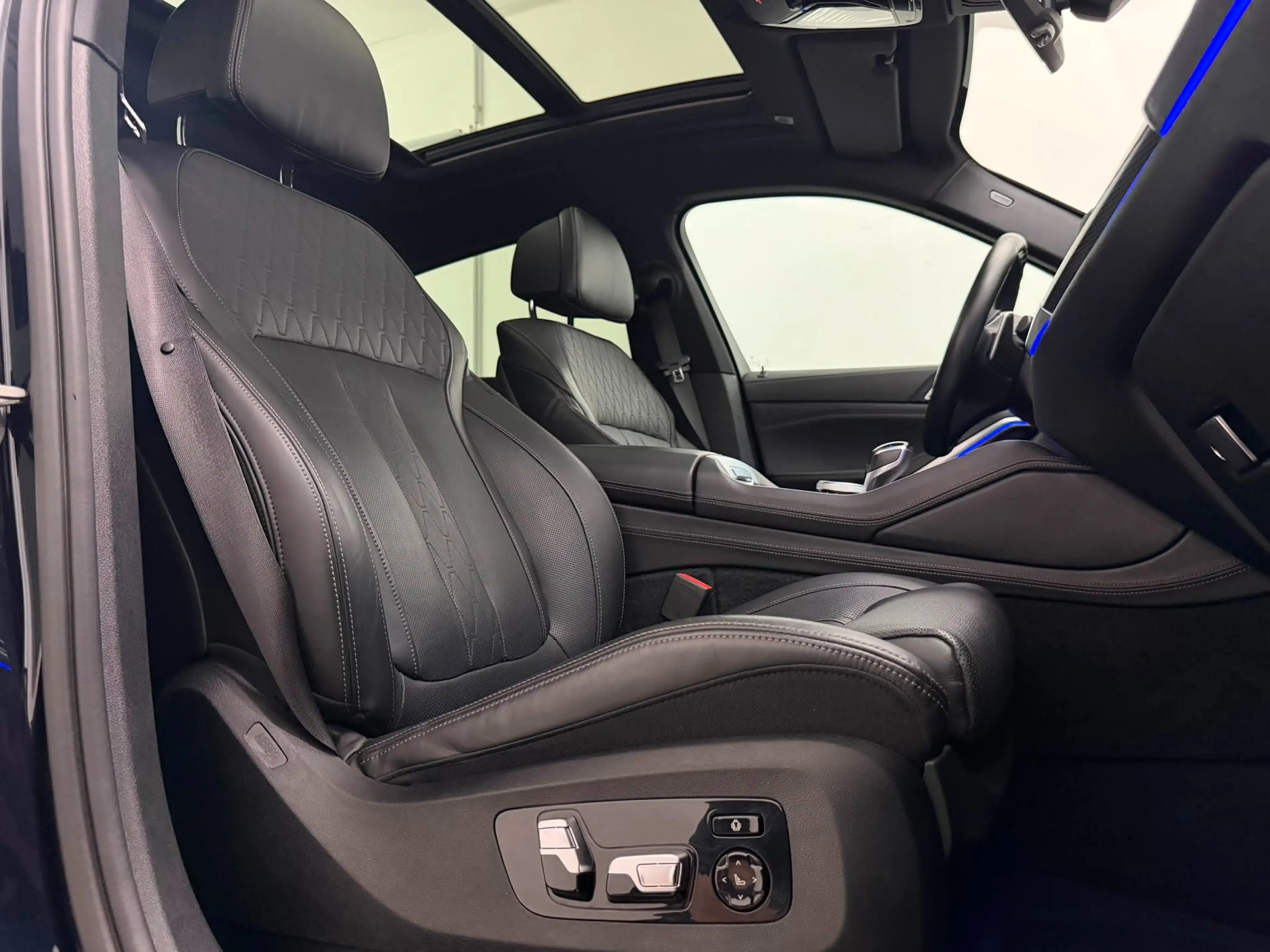 BMW X6 xDrive 30 d M-Sport ACC - LASER - PANO - 22 ZOLL — photo 12