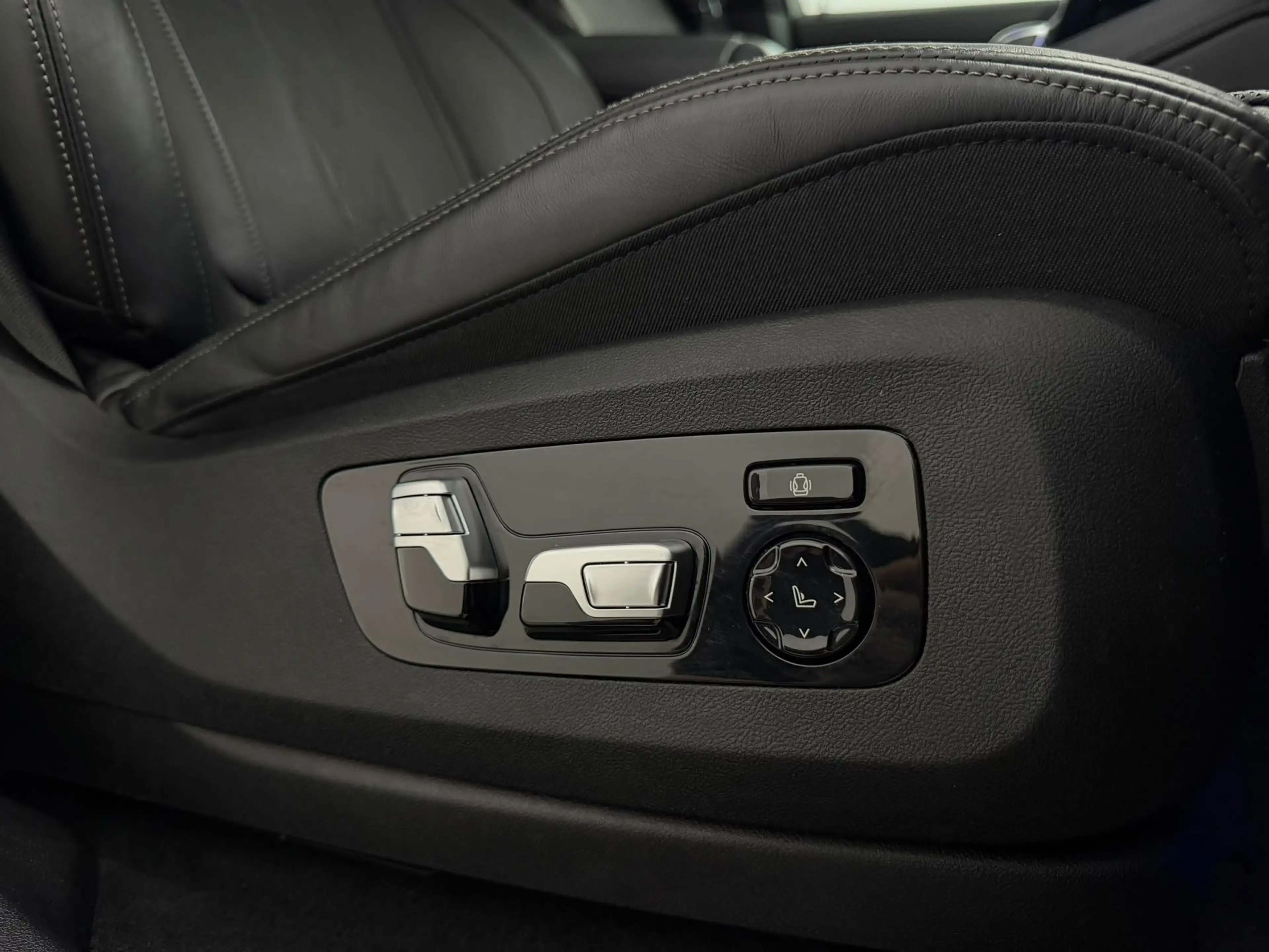BMW X6 xDrive 30 d M-Sport ACC - LASER - PANO - 22 ZOLL — photo 13