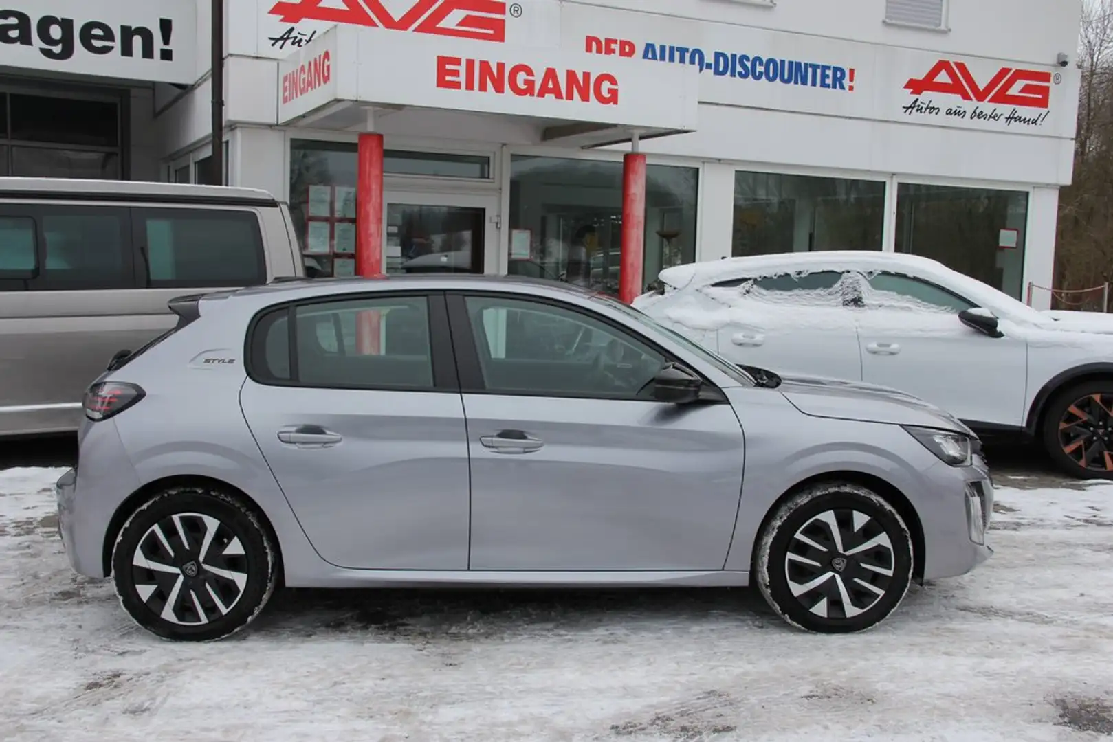 Peugeot e-208 Elektro 136PS Style LED SmartLink Tempomat 11KW Gris - 2