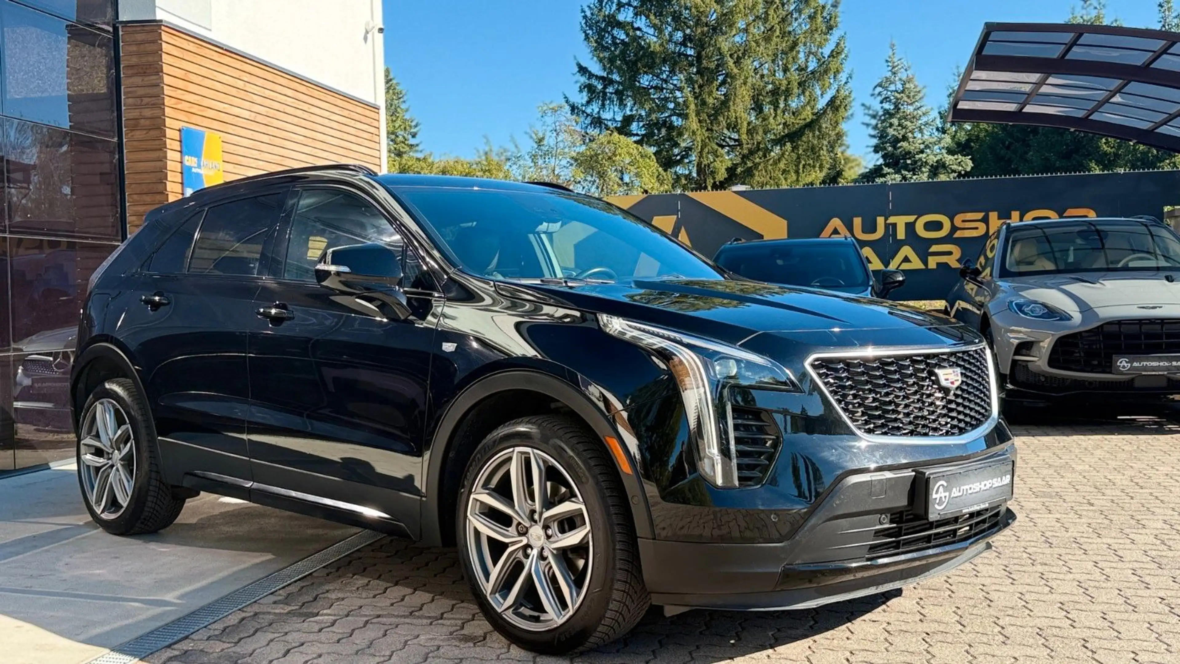 Cadillac XT4 Sport AWD PANO/360°/LEDER/SHZ — photo 2