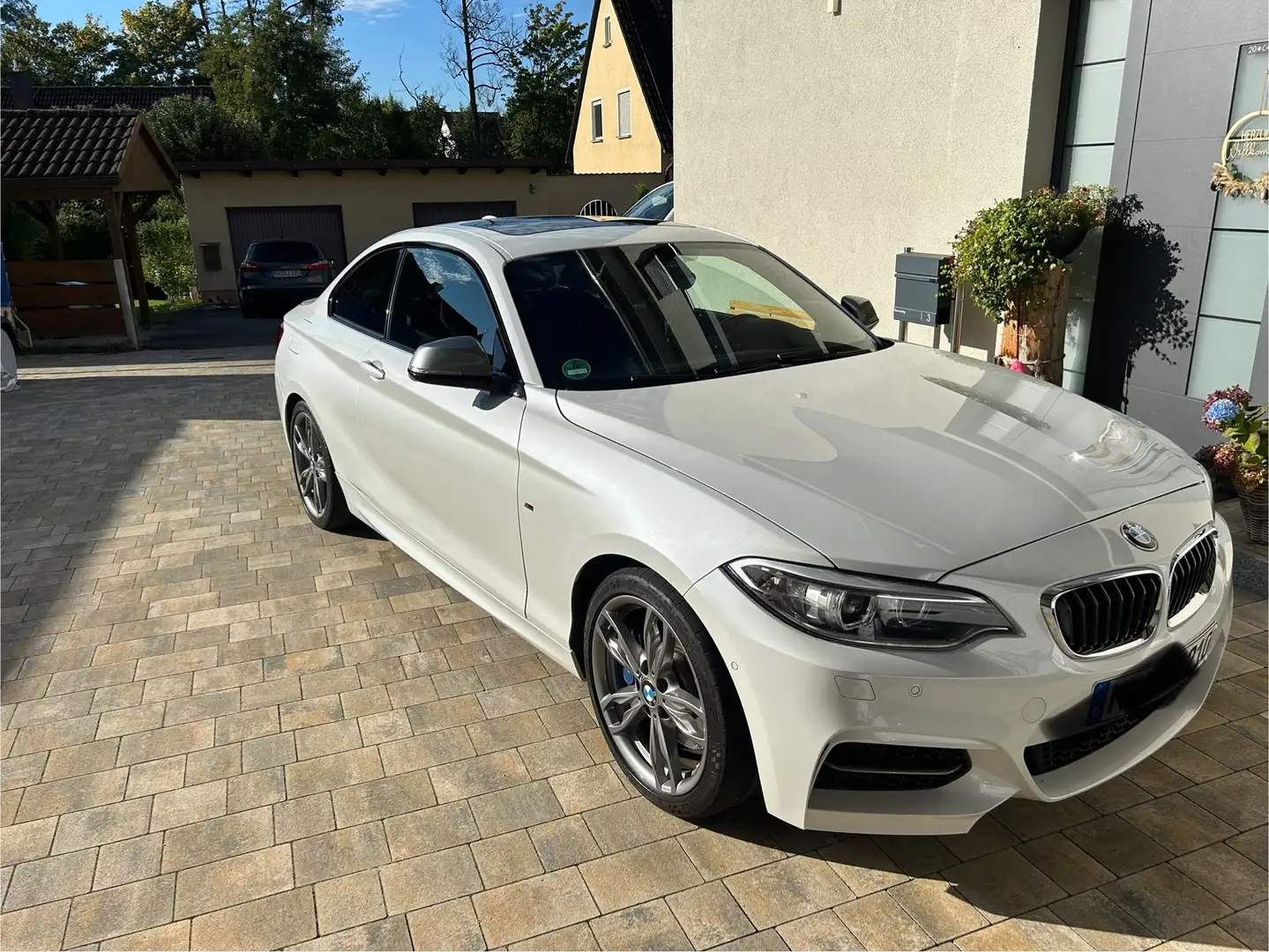 BMW 235 M235i Coupe Sport-Aut. Weiß - 1