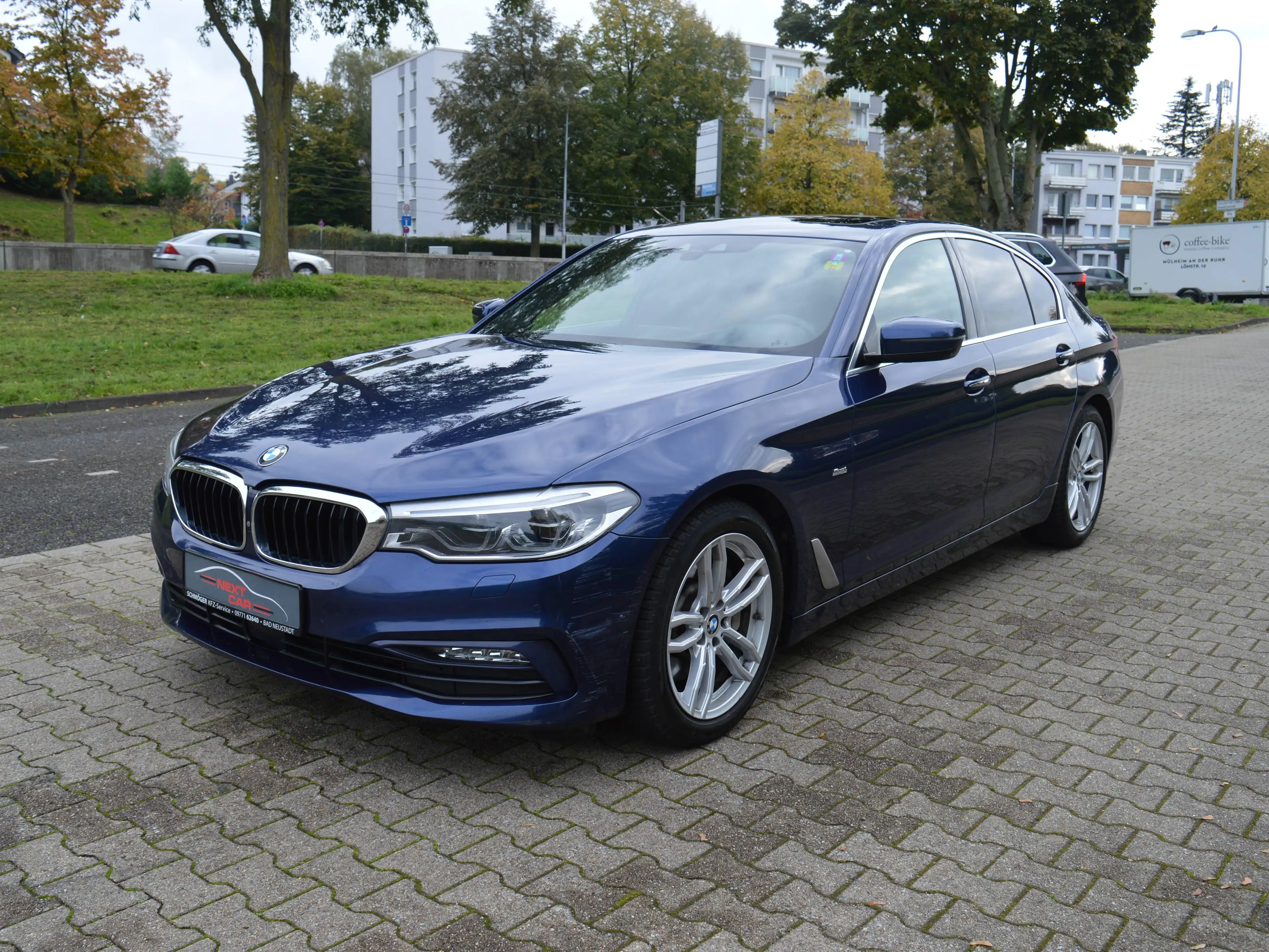 BMW 530 530 d Sport Line*Leder*Schiebedach*Head UP*Kamera*