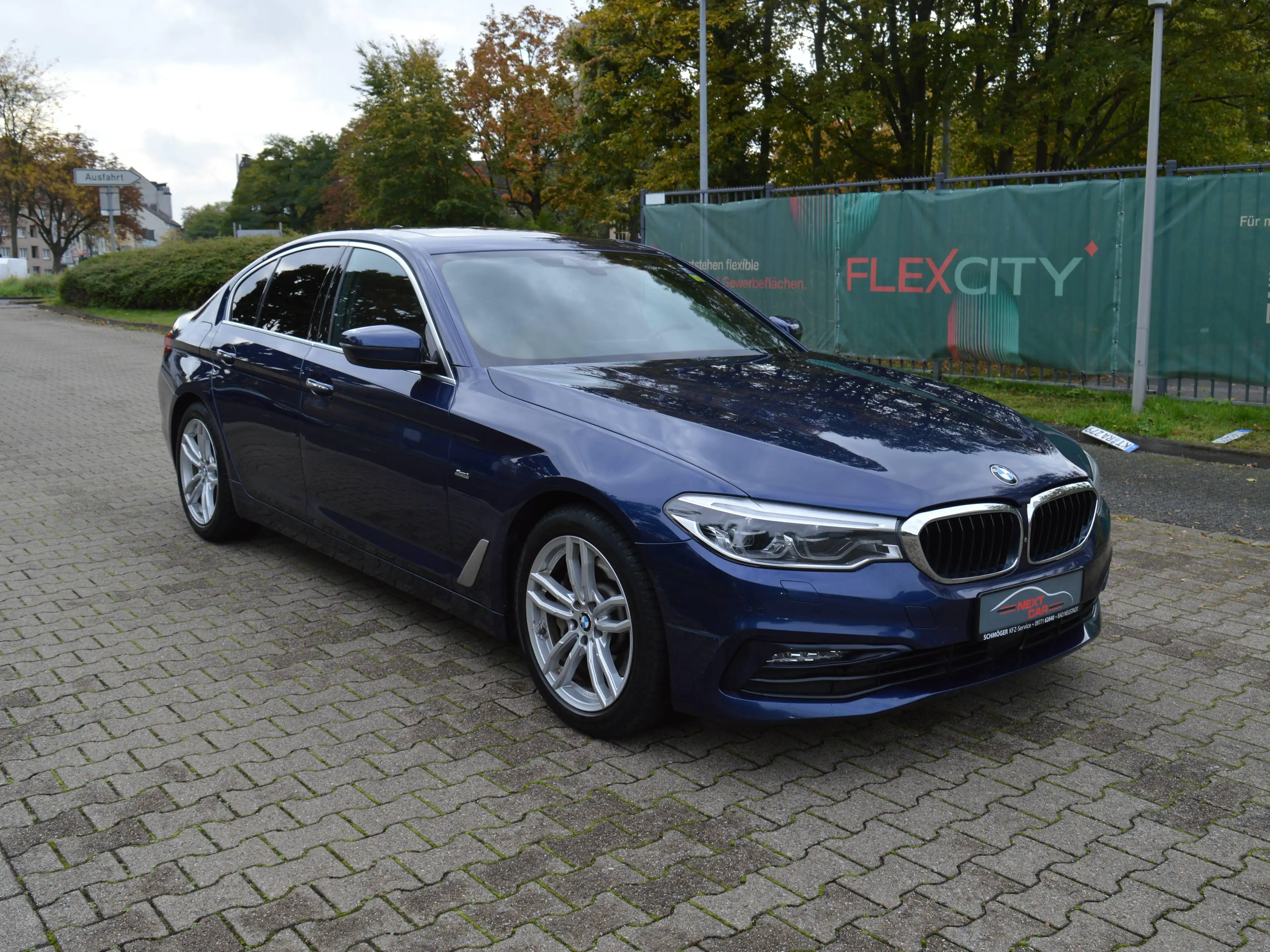 BMW 530 530 d Sport Line*Leder*Schiebedach*Head UP*Kamera* — photo 3