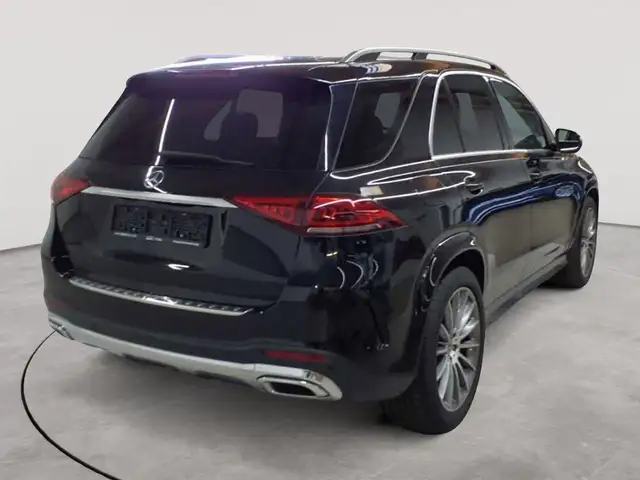 Mercedes-Benz GLE view 4