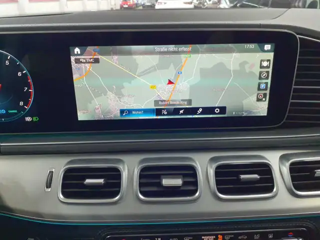 Mercedes-Benz GLE view 12