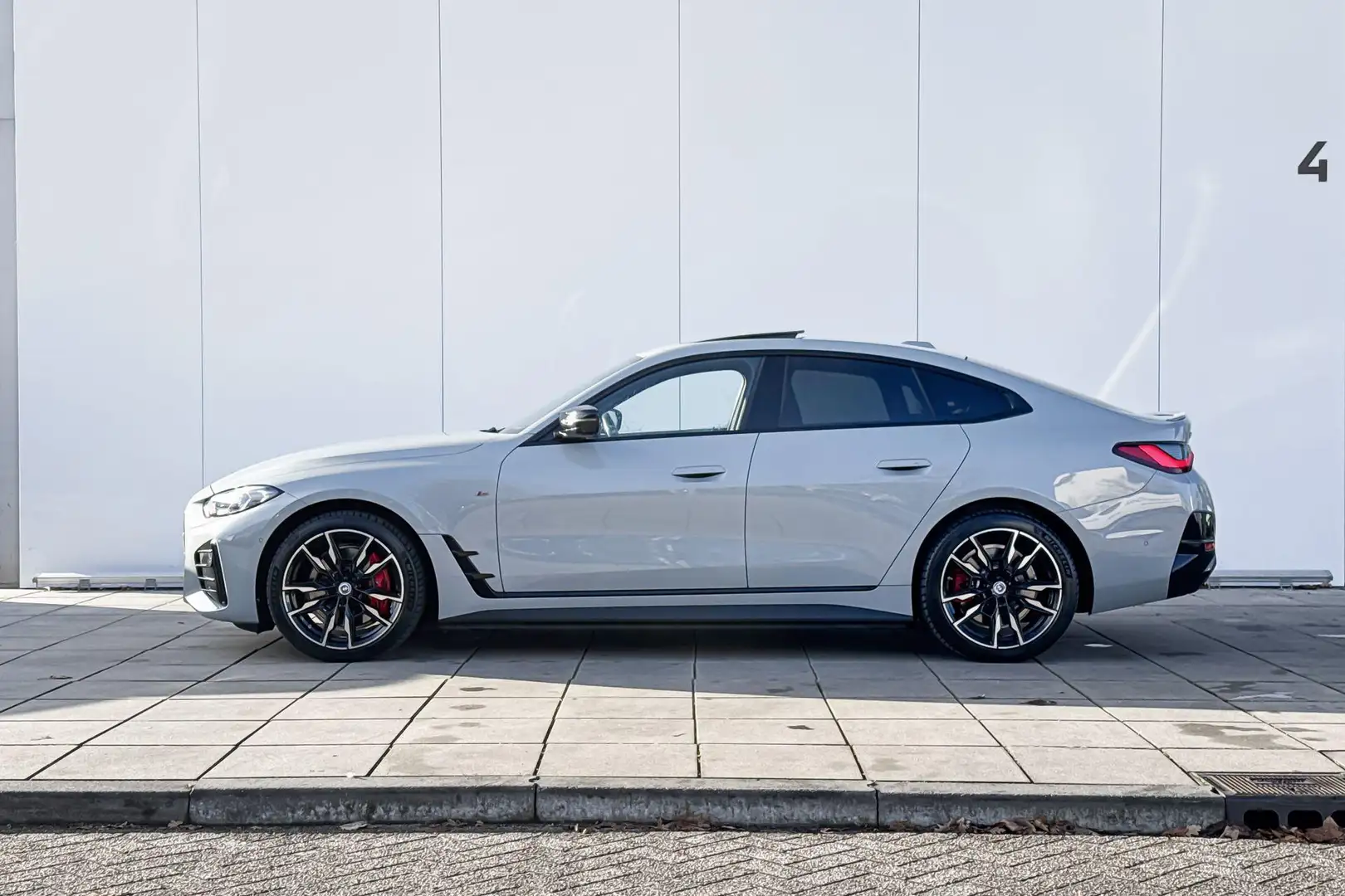 BMW i4 M50 High Executive M-Sport Pro 19 Inch / Electrisc Grigio - 2