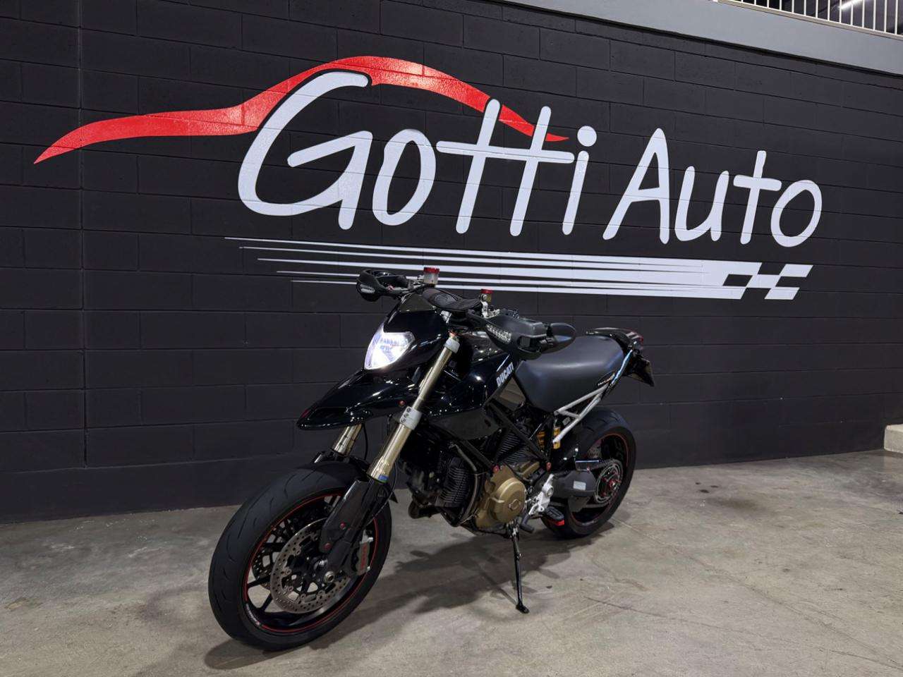 Ducati Hypermotard 1100 S CARBON TERMIGNONI