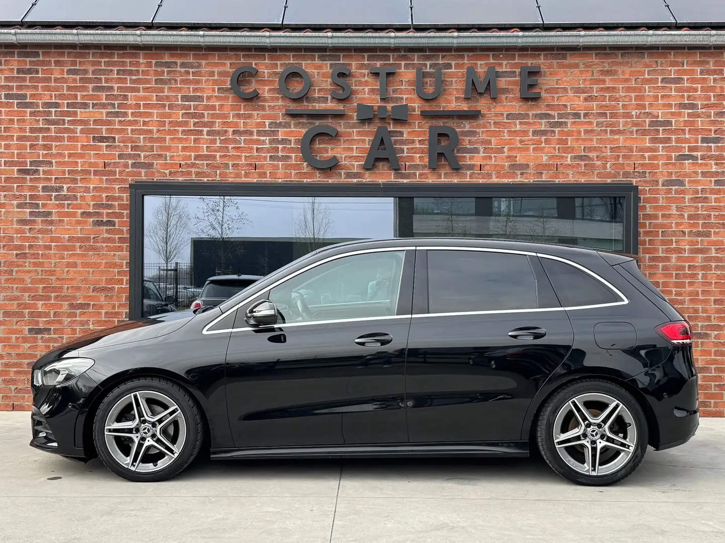 Mercedes-Benz B 180 Pack AMG - Caméra - Apple CarPlay - TouchPad Negru - 2
