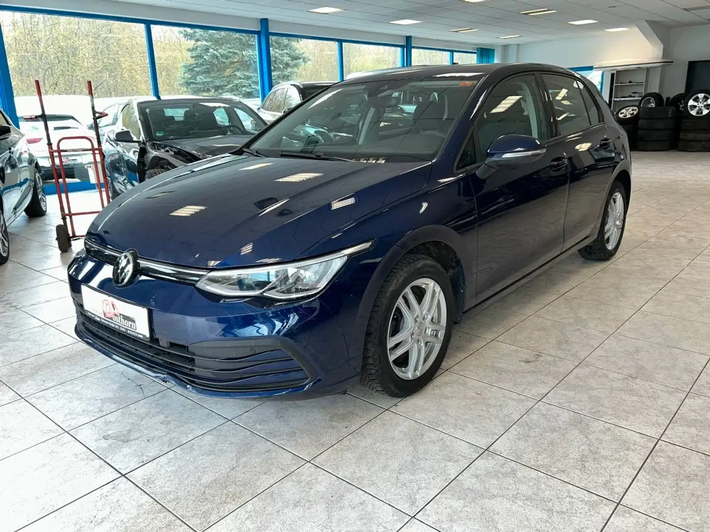 Volkswagen Golf VIII Life eTSI Klima Sitzh LED PDC Navi Bleu - 1
