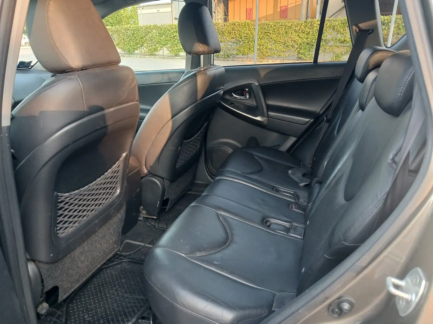 Toyota RAV 4 2.2 D-4D 4x4 - 2