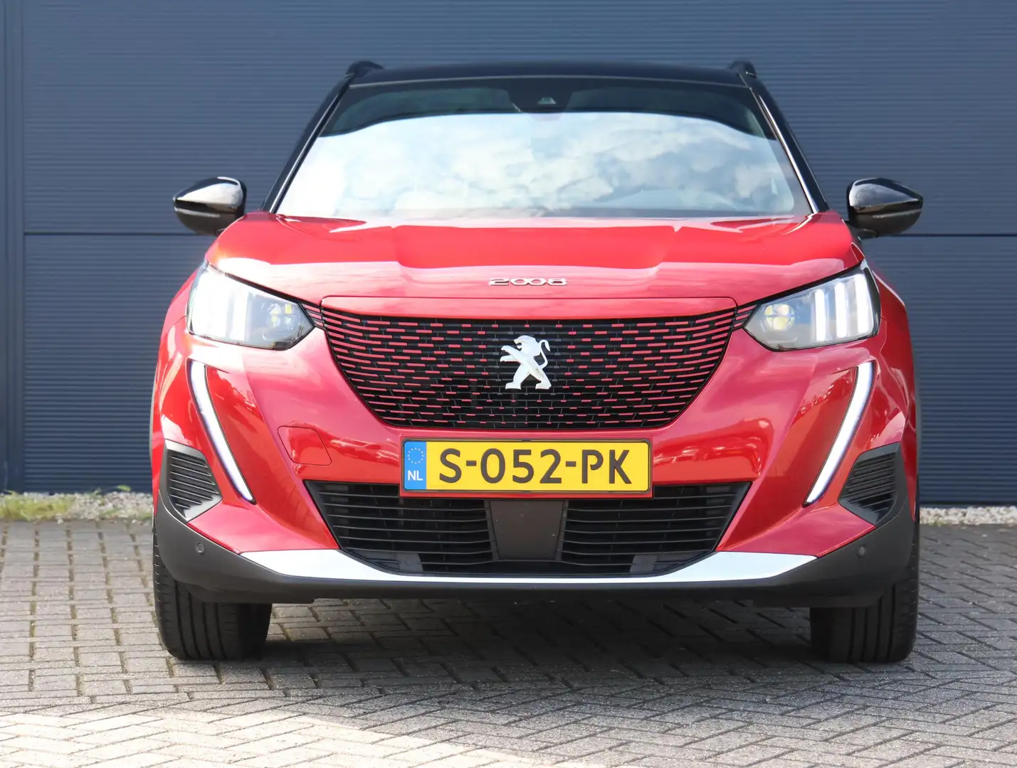 Peugeot e-2008 EV GT 50 kWh Navigatie | Schuifkanteldak | Stoelve Rot - 2