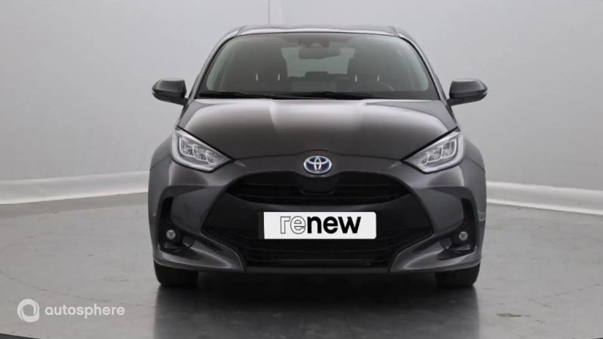 Toyota Yaris 116h Design 5p MY22 - 2