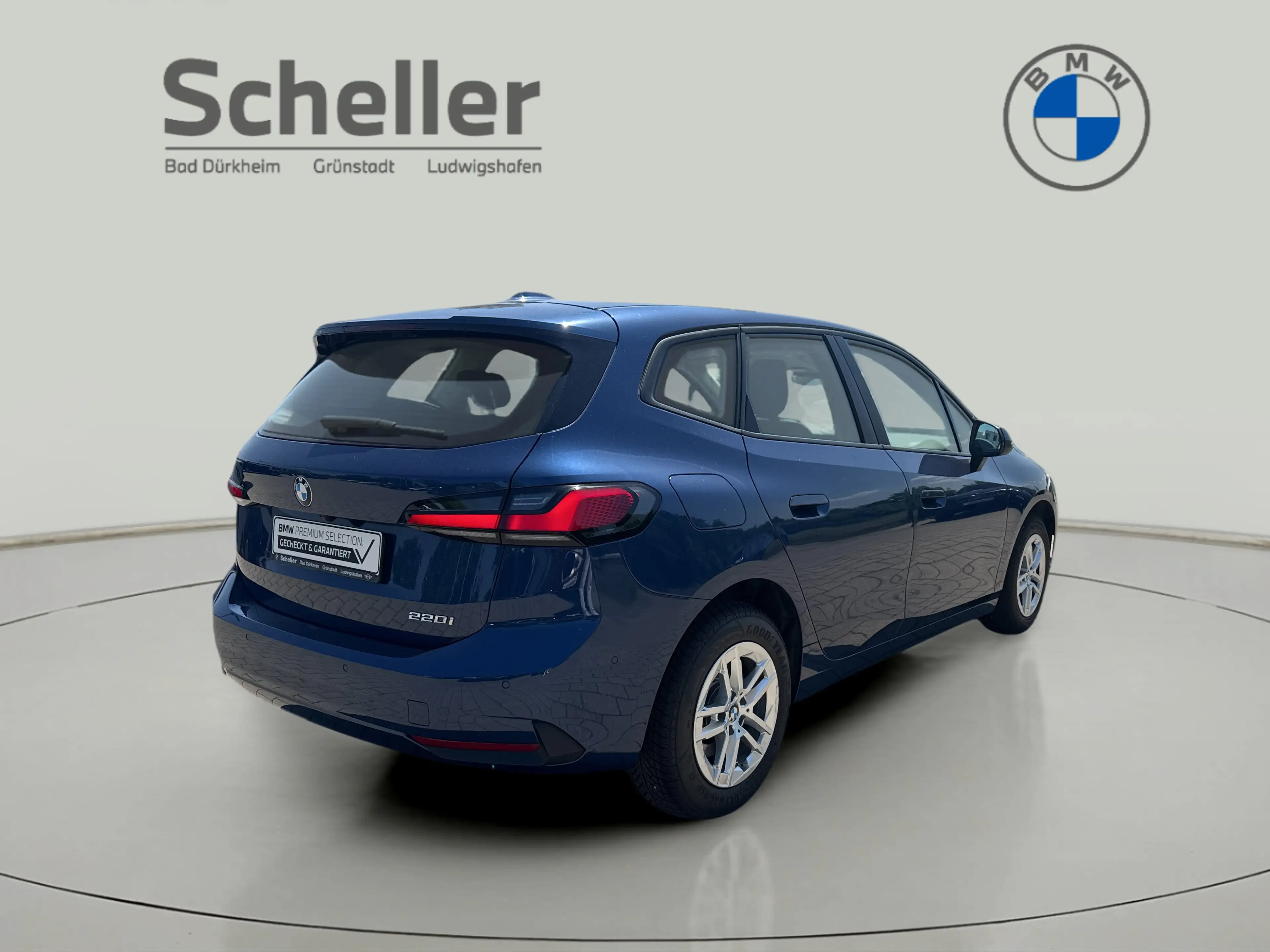 BMW 220 i Active Tourer DAB LED Komfortzg. — photo 7
