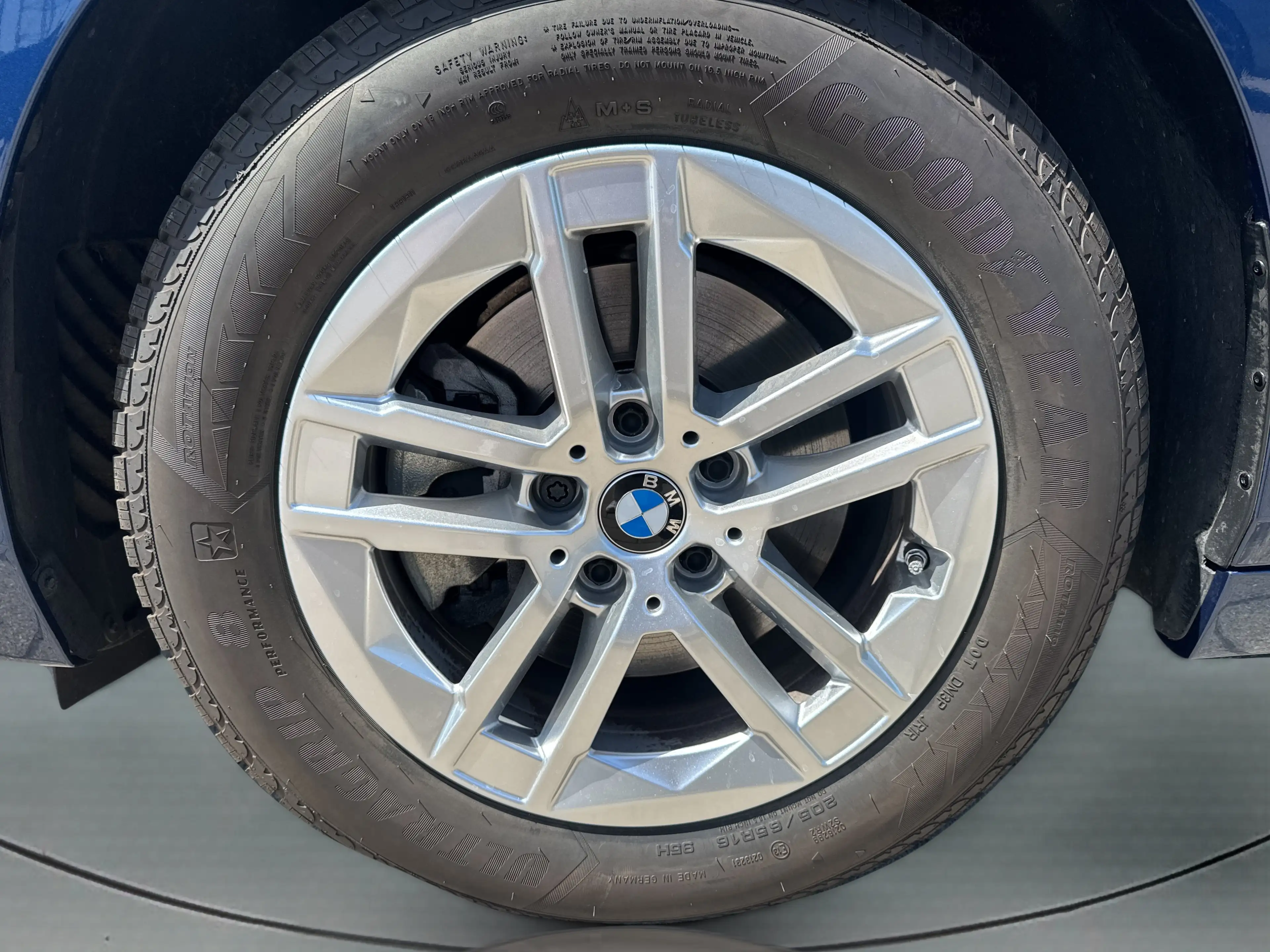 BMW 220 i Active Tourer DAB LED Komfortzg. — photo 12