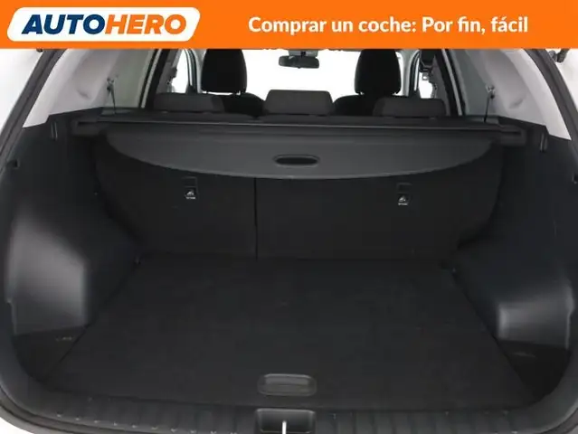 Hyundai Tucson view 18