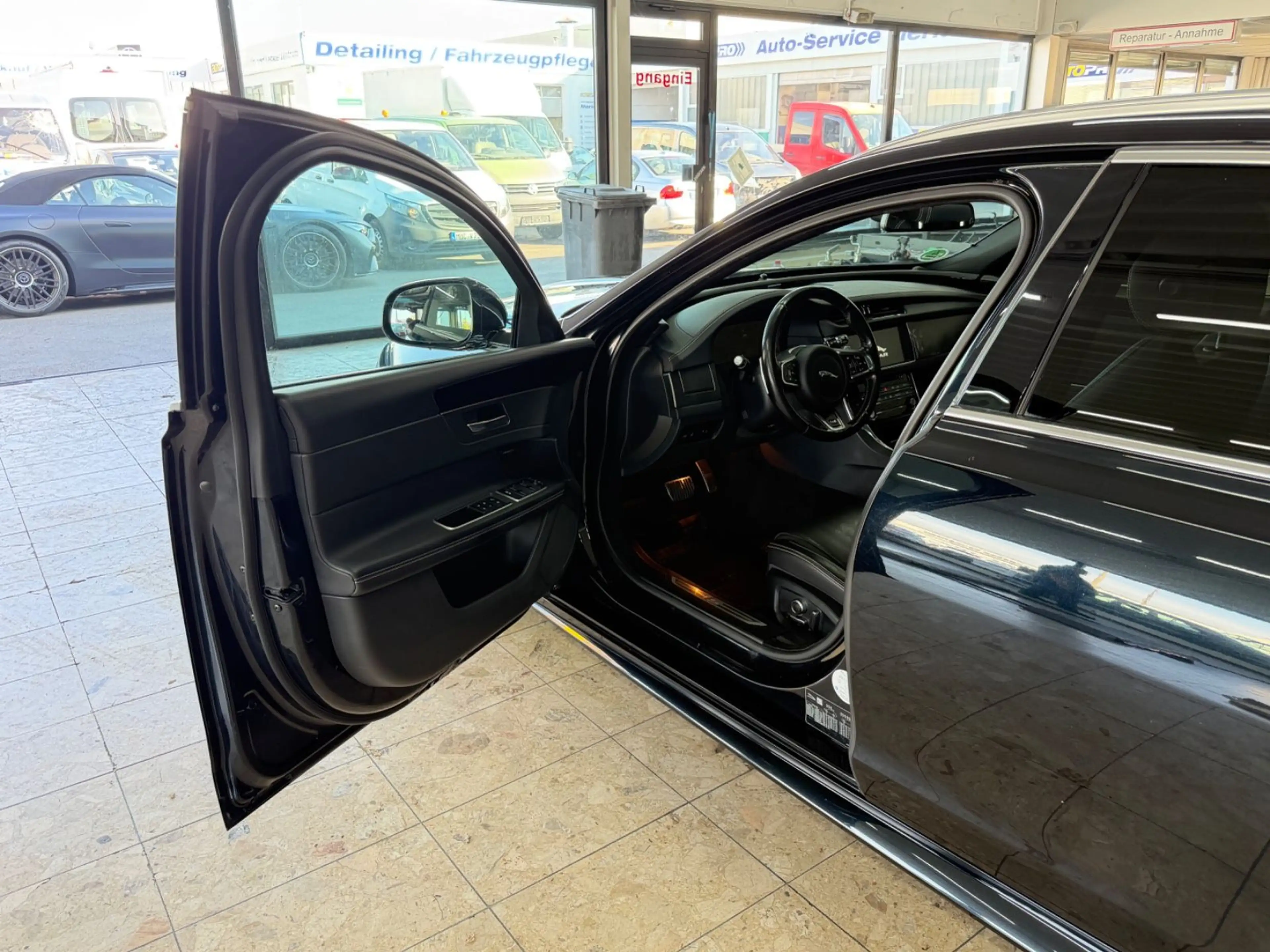 Jaguar XF S 3.0 Sportbrake First Edition Top Zustand — photo 12