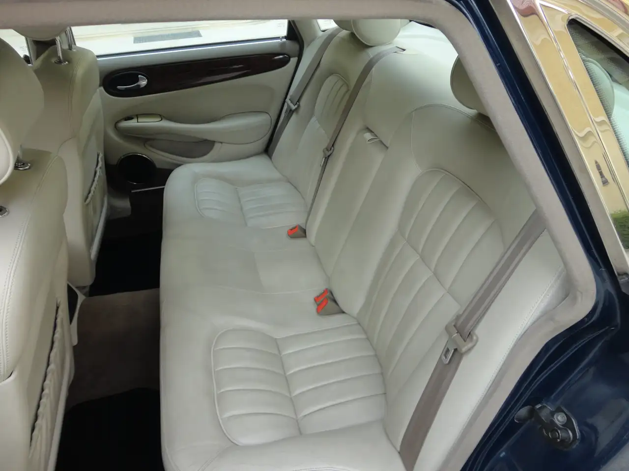 Jaguar XJ8 3,2 Executive, foto 7