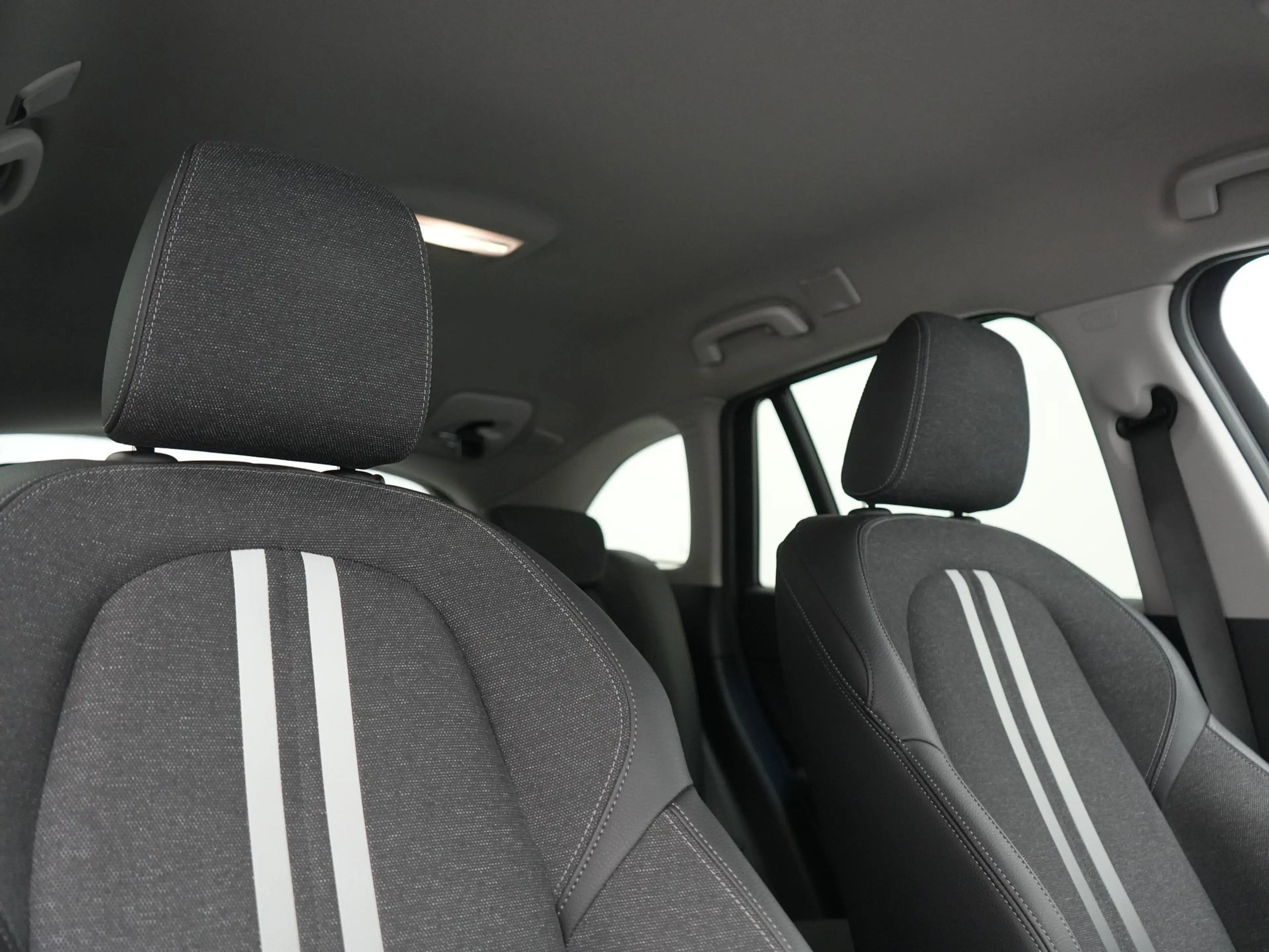 BMW X1 xDrive25e Advantage PHEV 221pk Dealer O.H | SOH 87 — photo 6