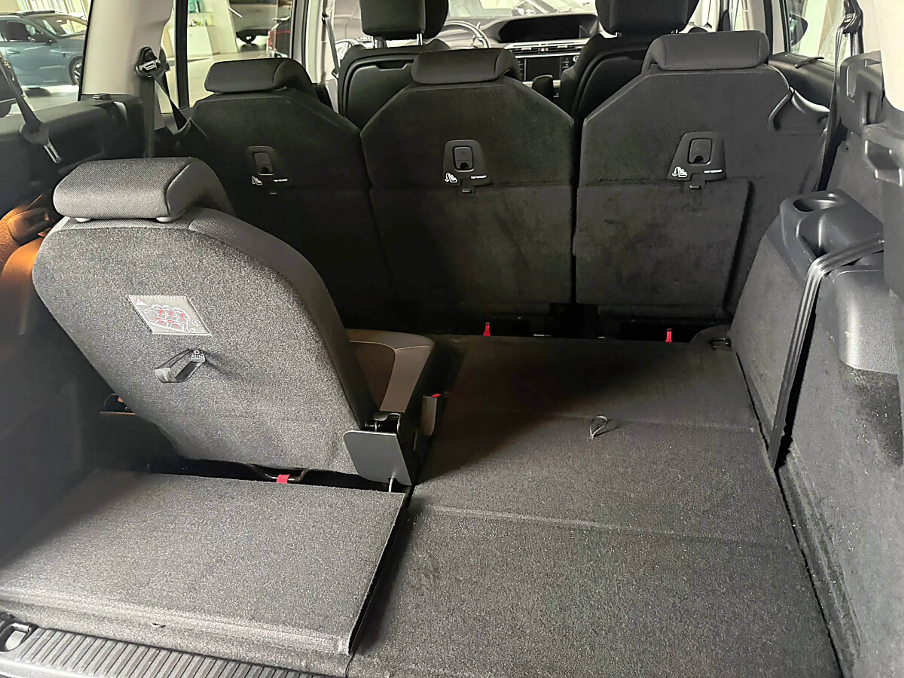 Citroen C4 SpaceTourer C4 Spacetourer Grand BlueHDI 130 S&S EAT8 Shine — photo 8