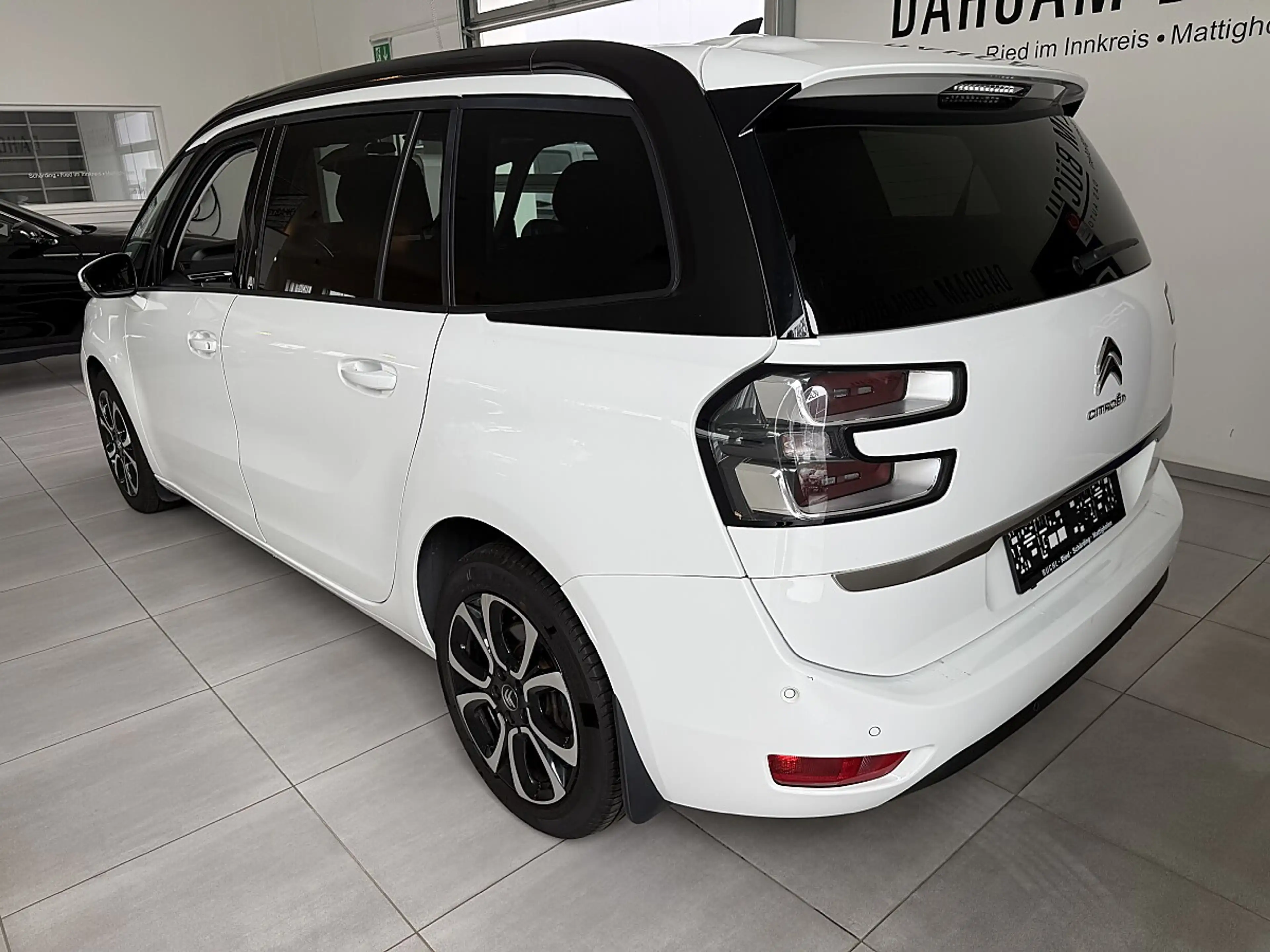 Citroen C4 SpaceTourer C4 Spacetourer Grand BlueHDI 130 S&S EAT8 Shine — photo 5