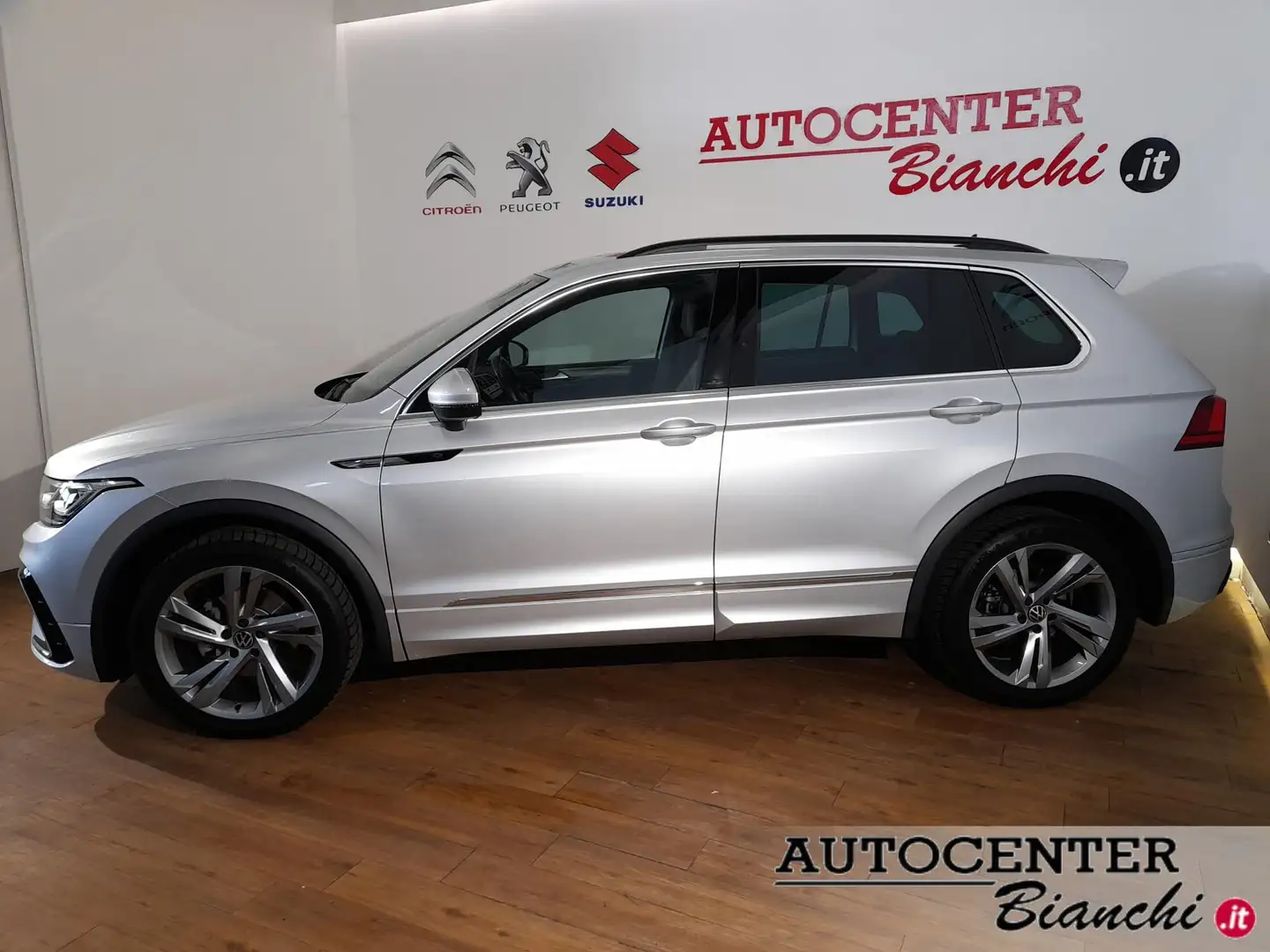 Volkswagen Tiguan 2.0 tdi R-Line 4motion 150cv dsg Silber - 2