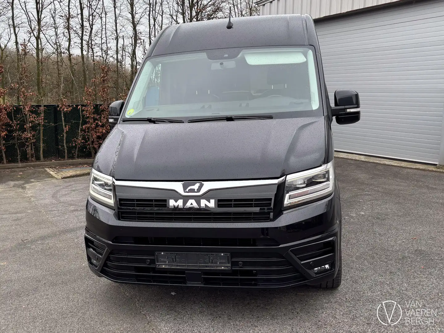 MAN TGE SYN1E Negro - 1