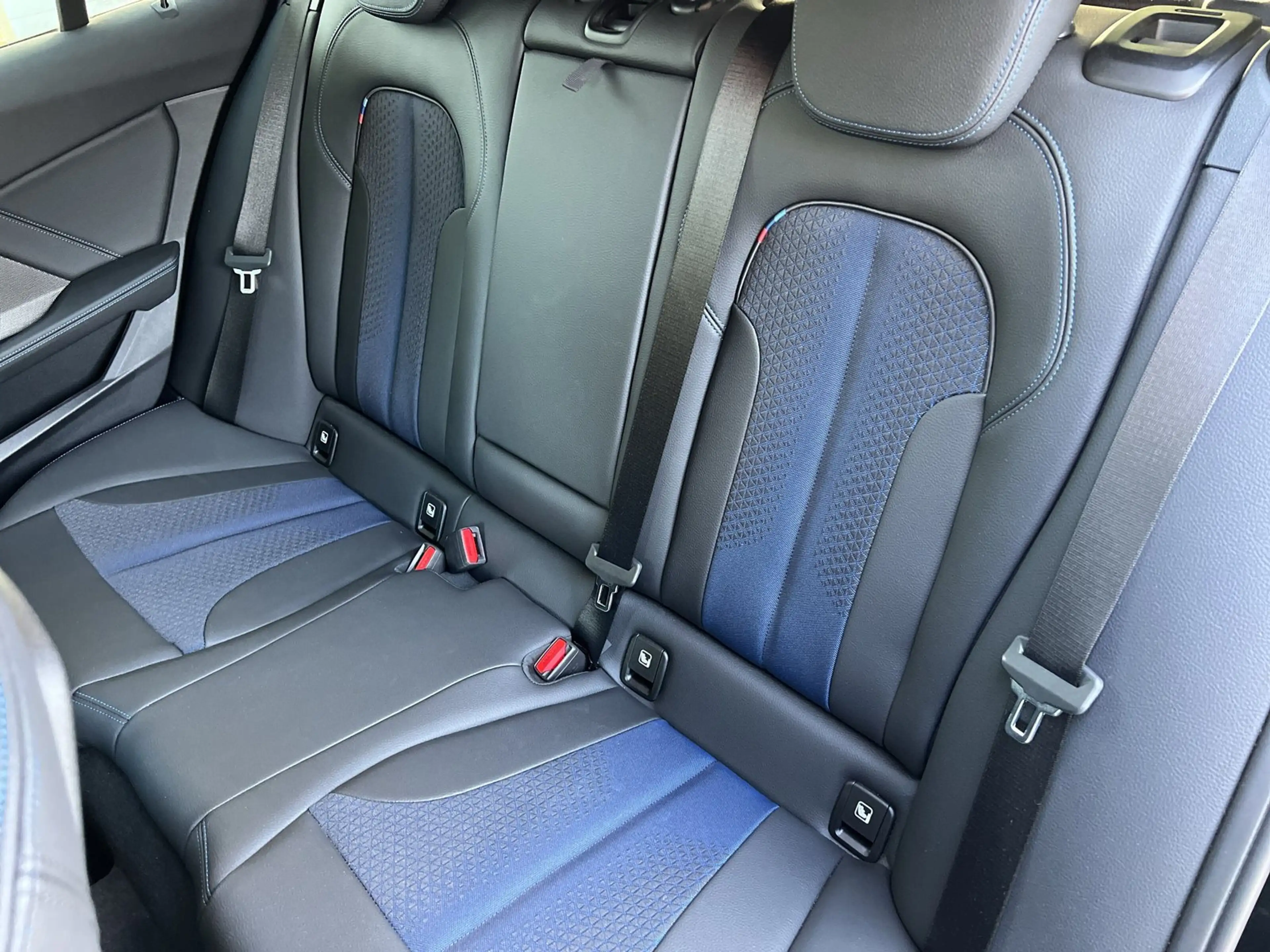 BMW 118 i PANO LED Park Assist. — photo 12