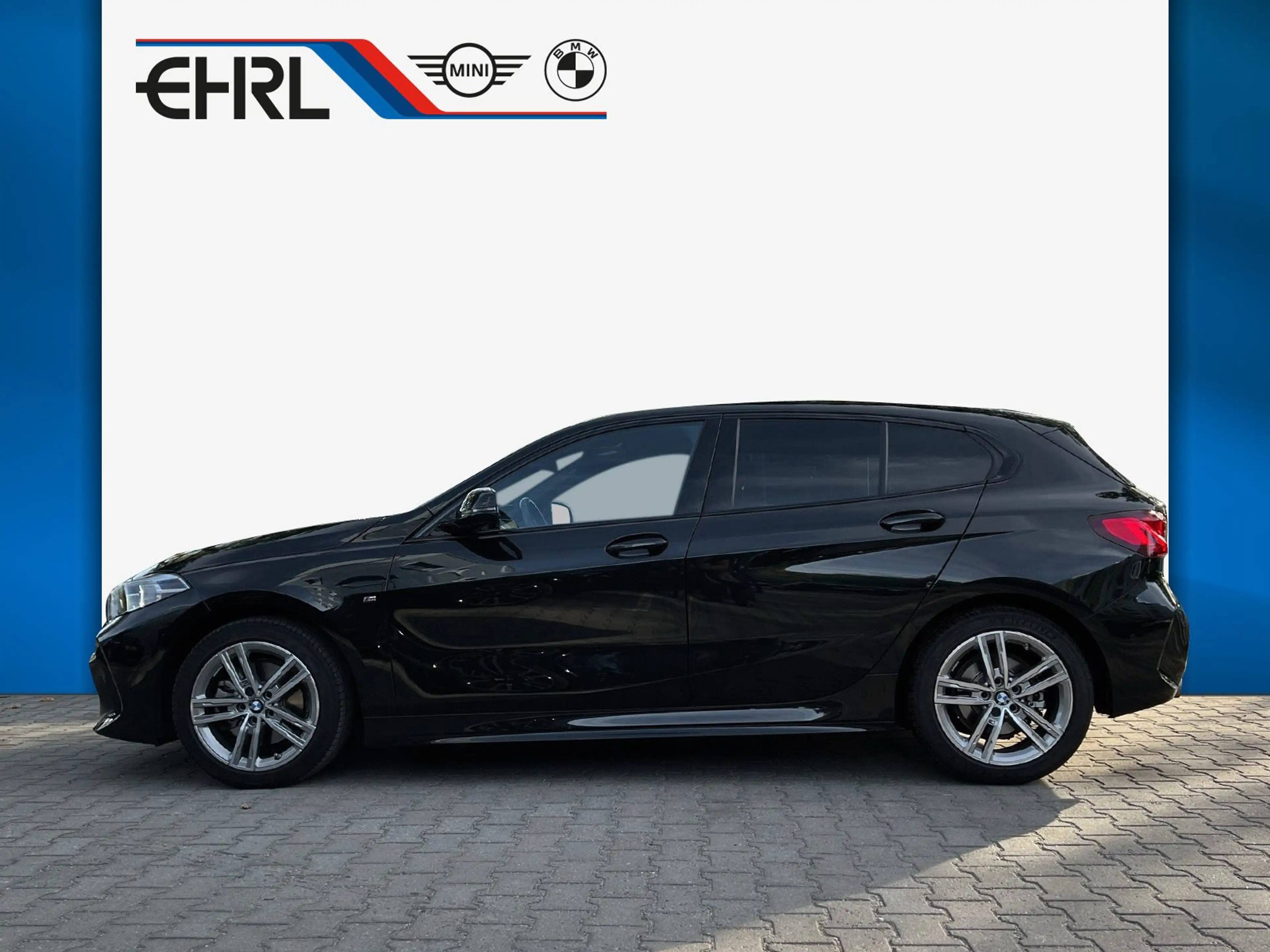 BMW 118 i PANO LED Park Assist. — photo 4