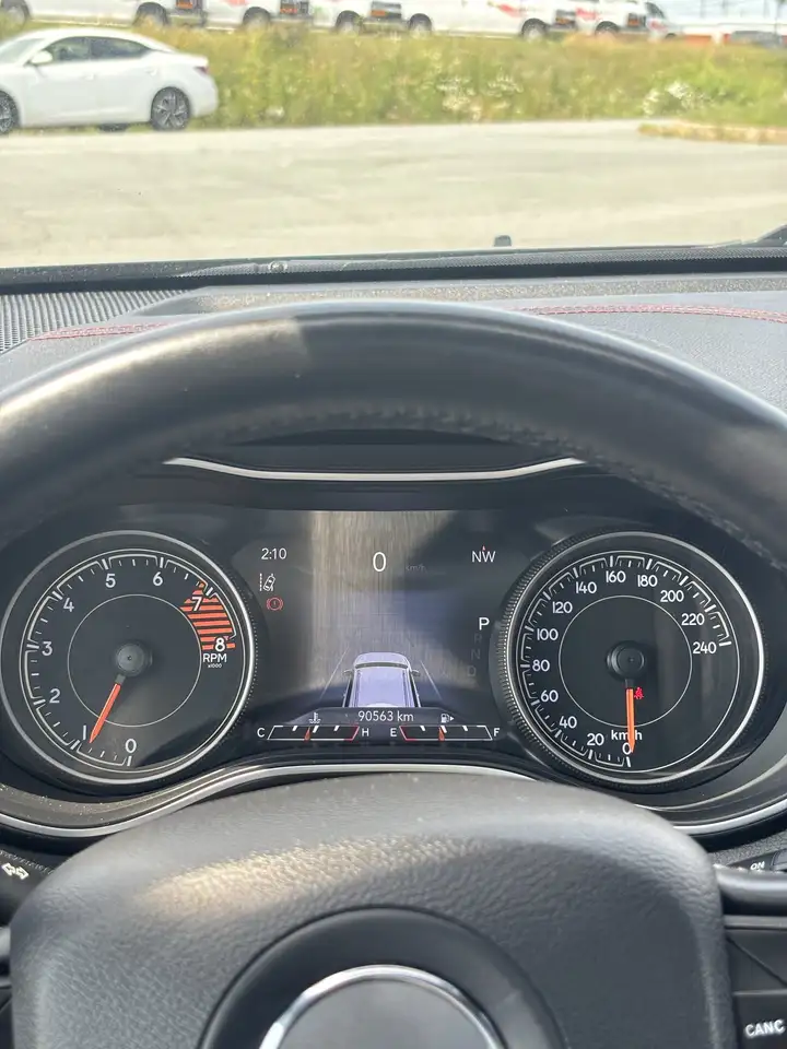 Jeep Cherokee снимка Jeep Cherokee
