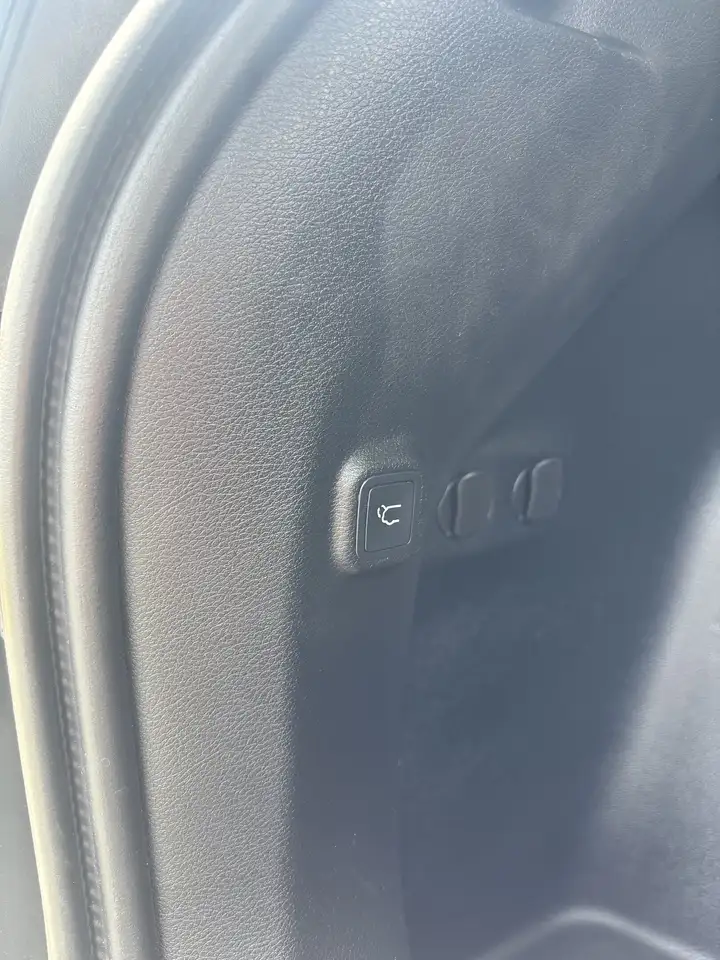 Jeep Cherokee снимка Jeep Cherokee
