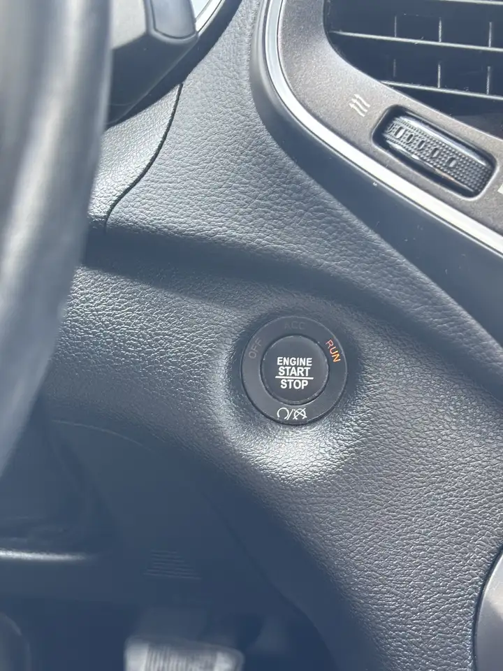 Jeep Cherokee снимка Jeep Cherokee