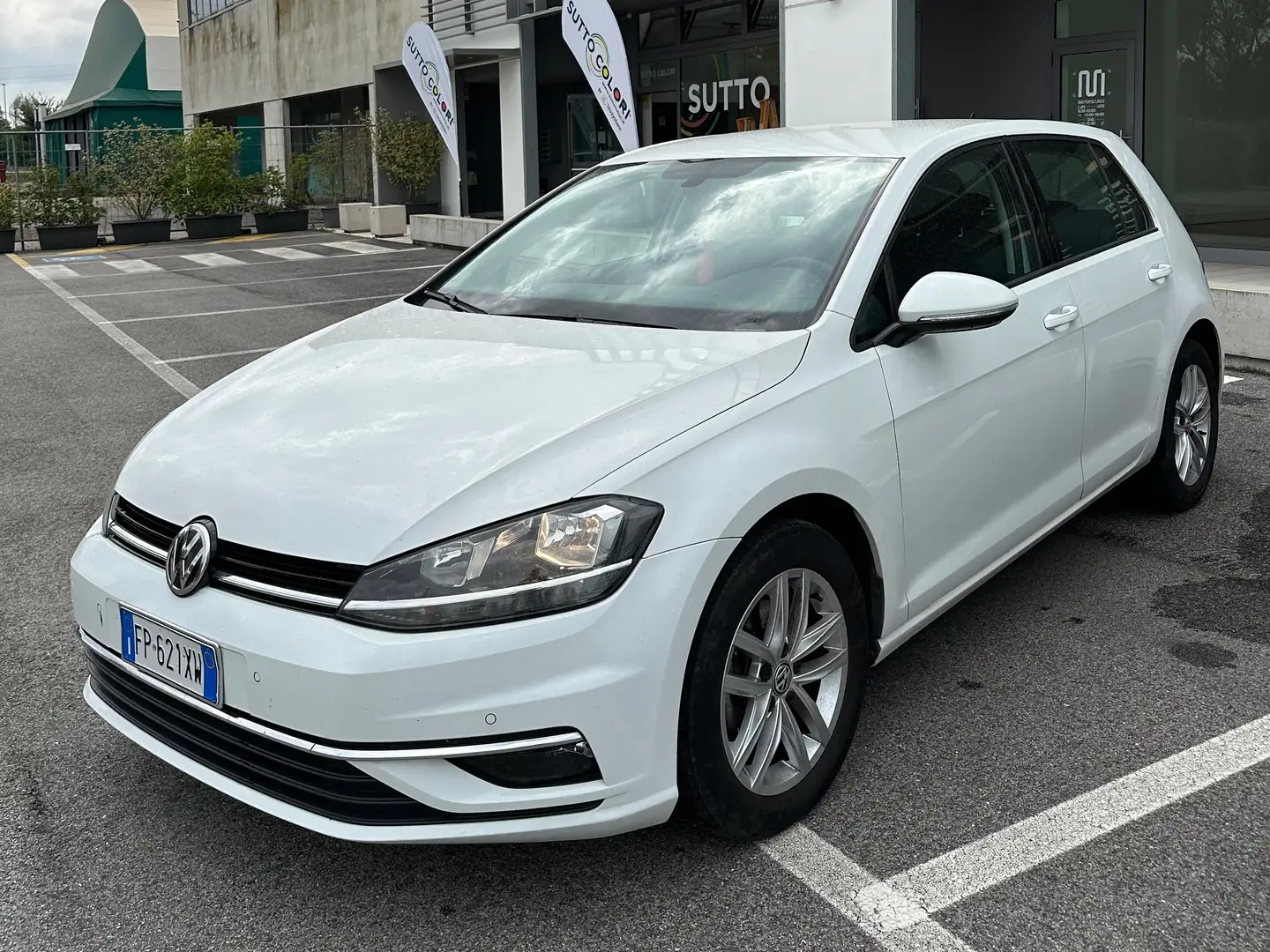 Volkswagen Golf Golf VII 2017 5p 5p 1.6 tdi Executive 115cv Bianco - 2