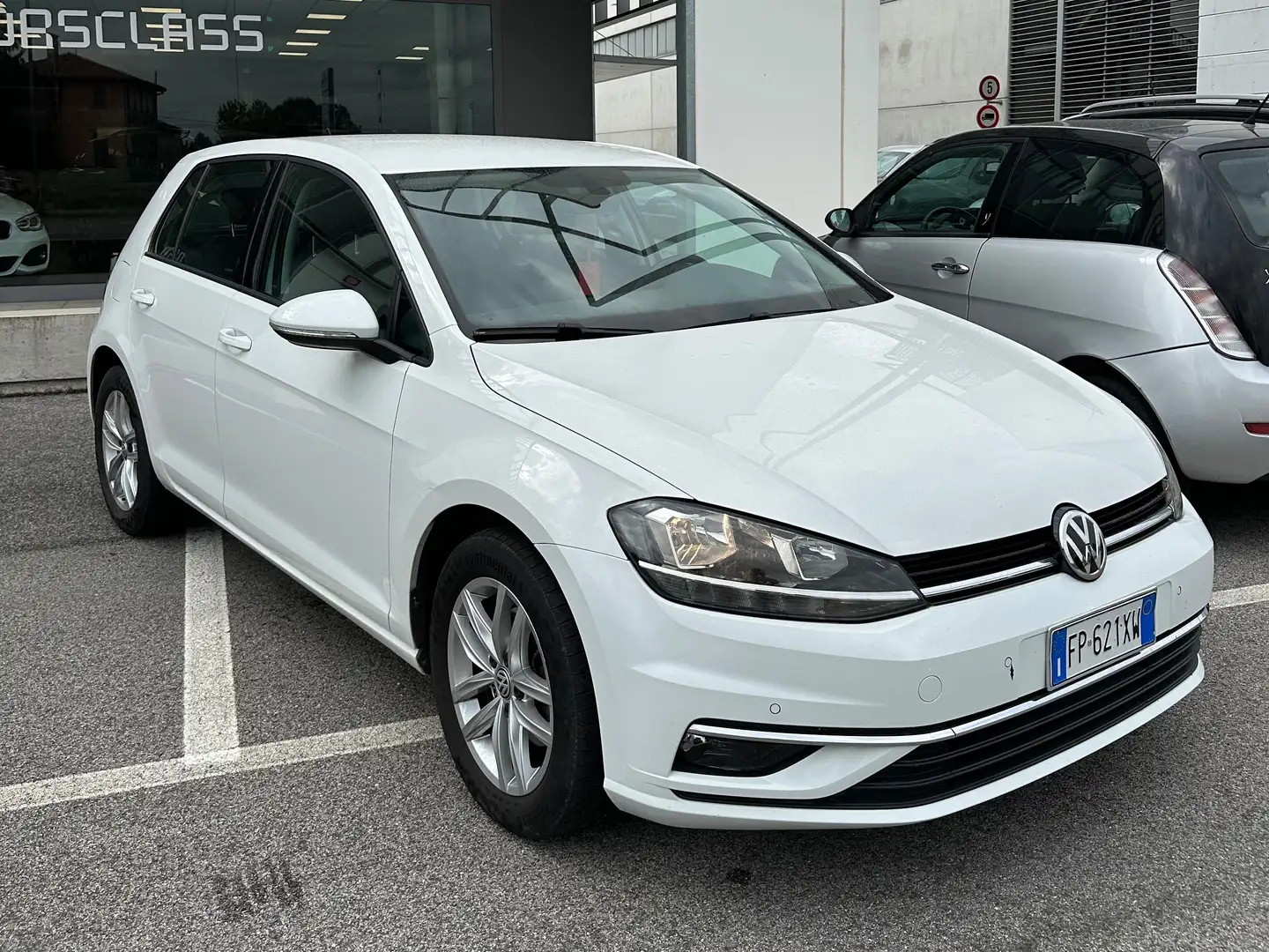 Volkswagen Golf Golf VII 2017 5p 5p 1.6 tdi Executive 115cv Bianco - 1