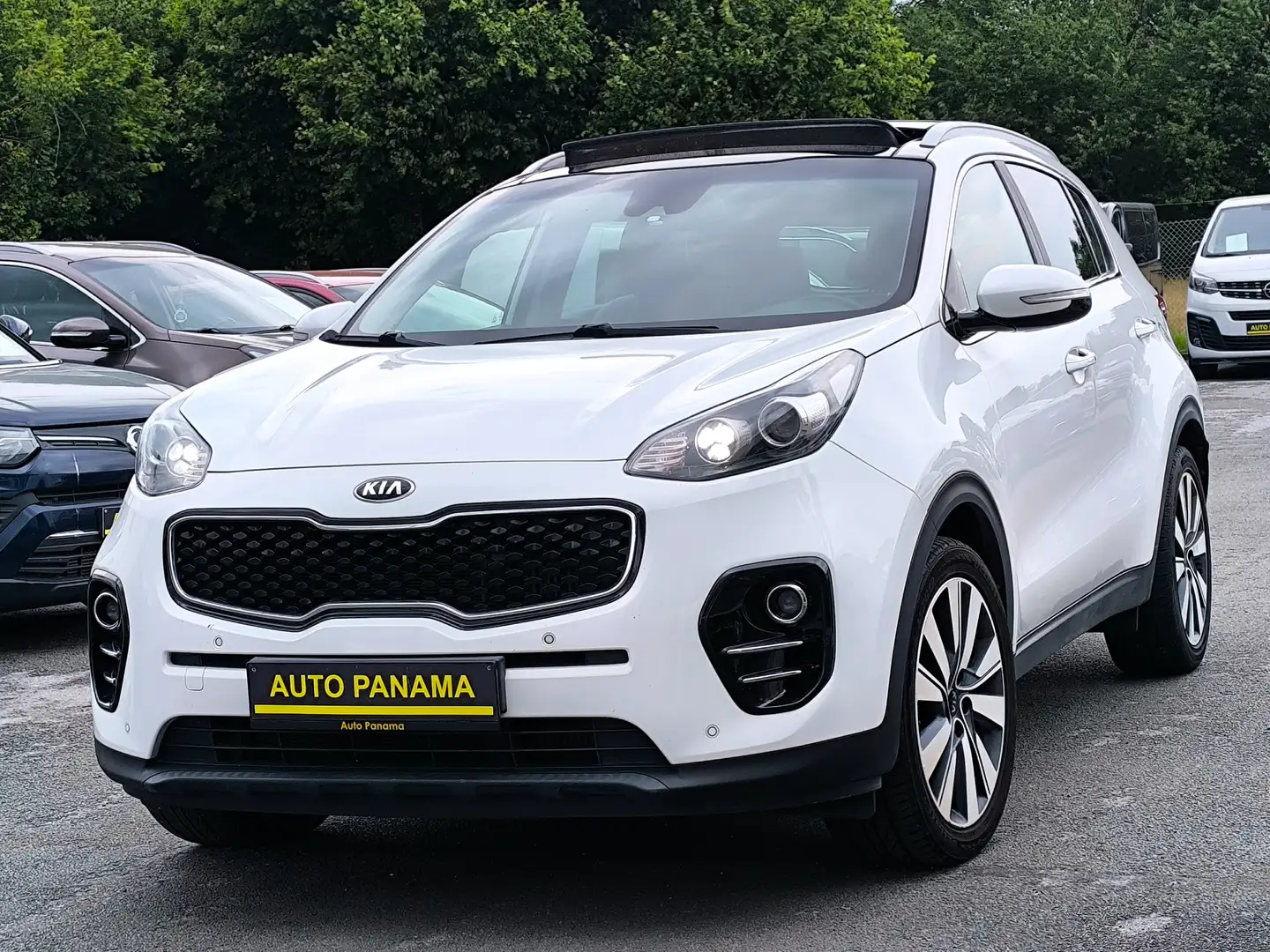 Kia Sportage Sportage 1.7CRDi CUIR CLIM GPS T.PANO XENON FULL Blanc - 1
