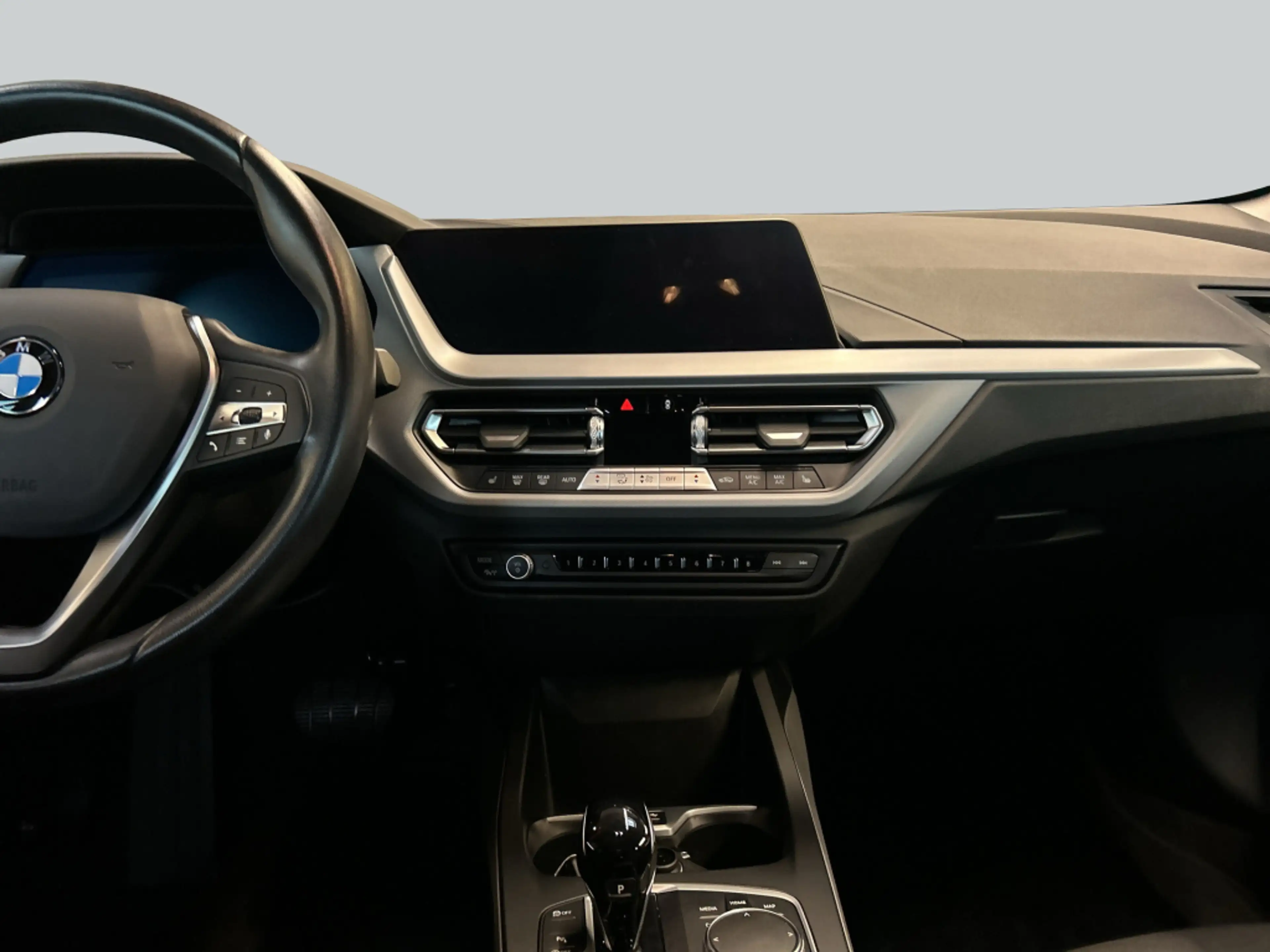 BMW 116 i Aut. Advantage LED NAV SHZ — photo 15