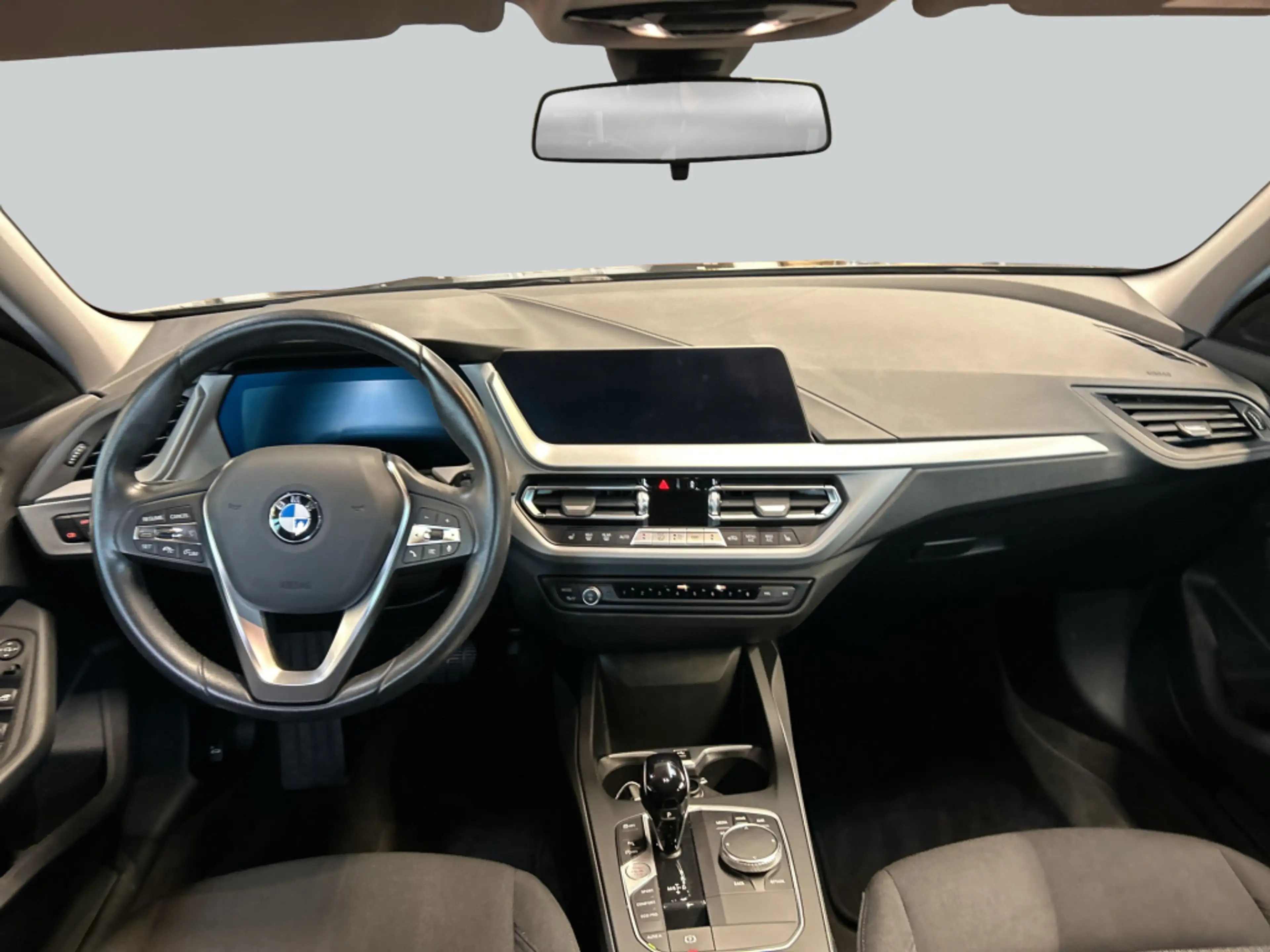 BMW 116 i Aut. Advantage LED NAV SHZ — photo 14