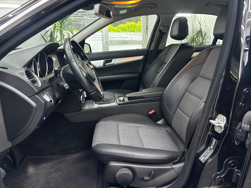 Mercedes-Benz C 180 CGI Automatik*Avantgarde*AHK*Leder*Navi — photo 11