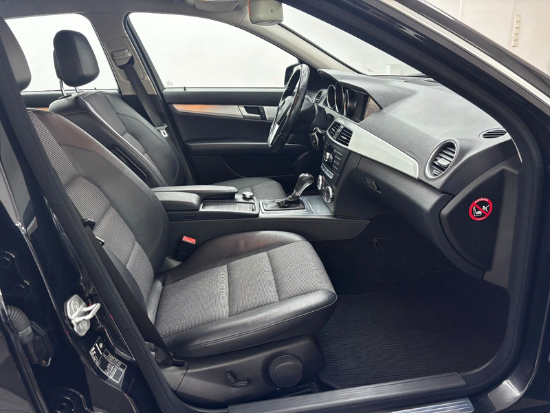 Mercedes-Benz C 180 CGI Automatik*Avantgarde*AHK*Leder*Navi — photo 12