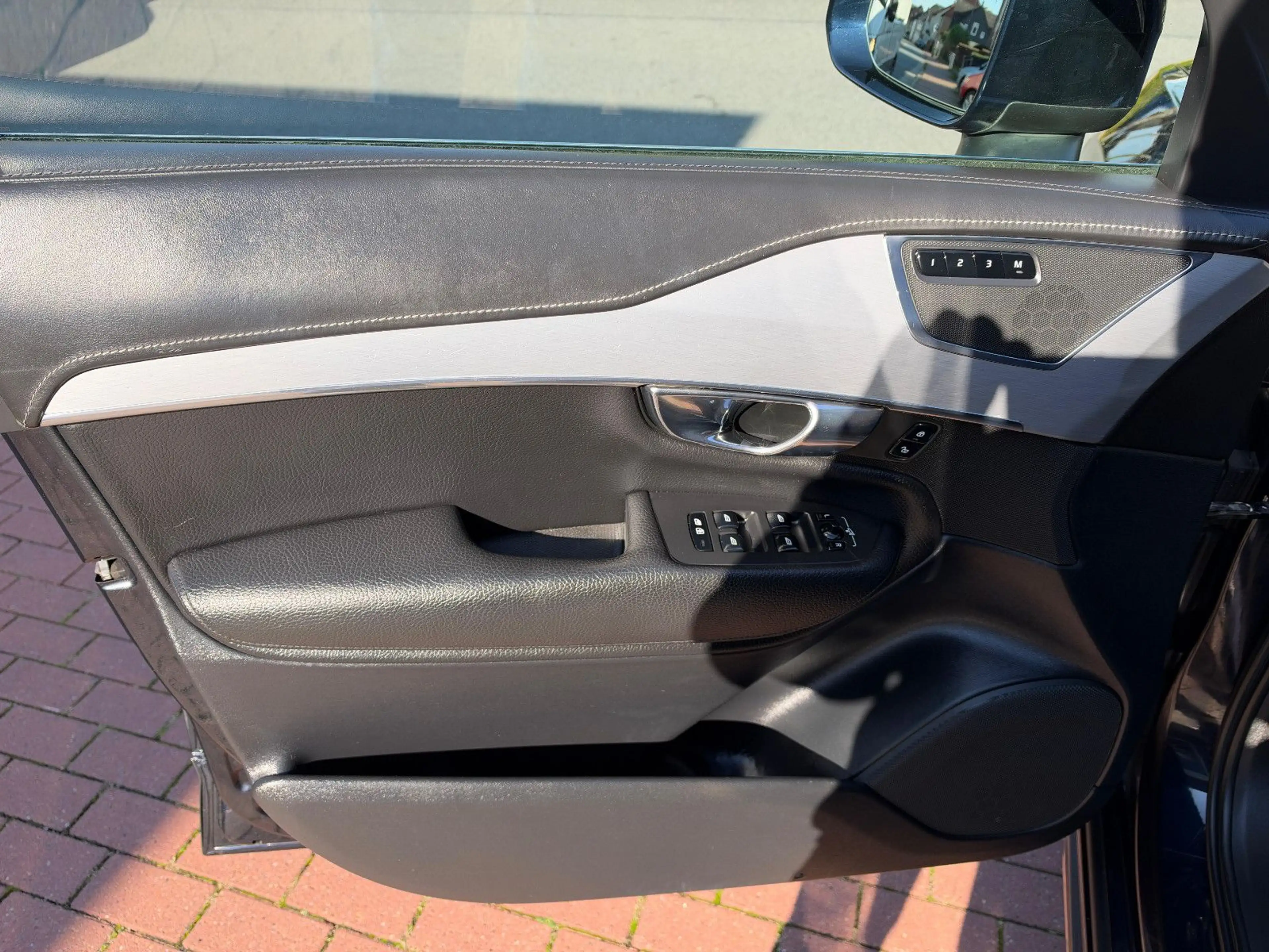 Volvo XC90 Momentum AWD|7-Sitzer|Automatik| — photo 13